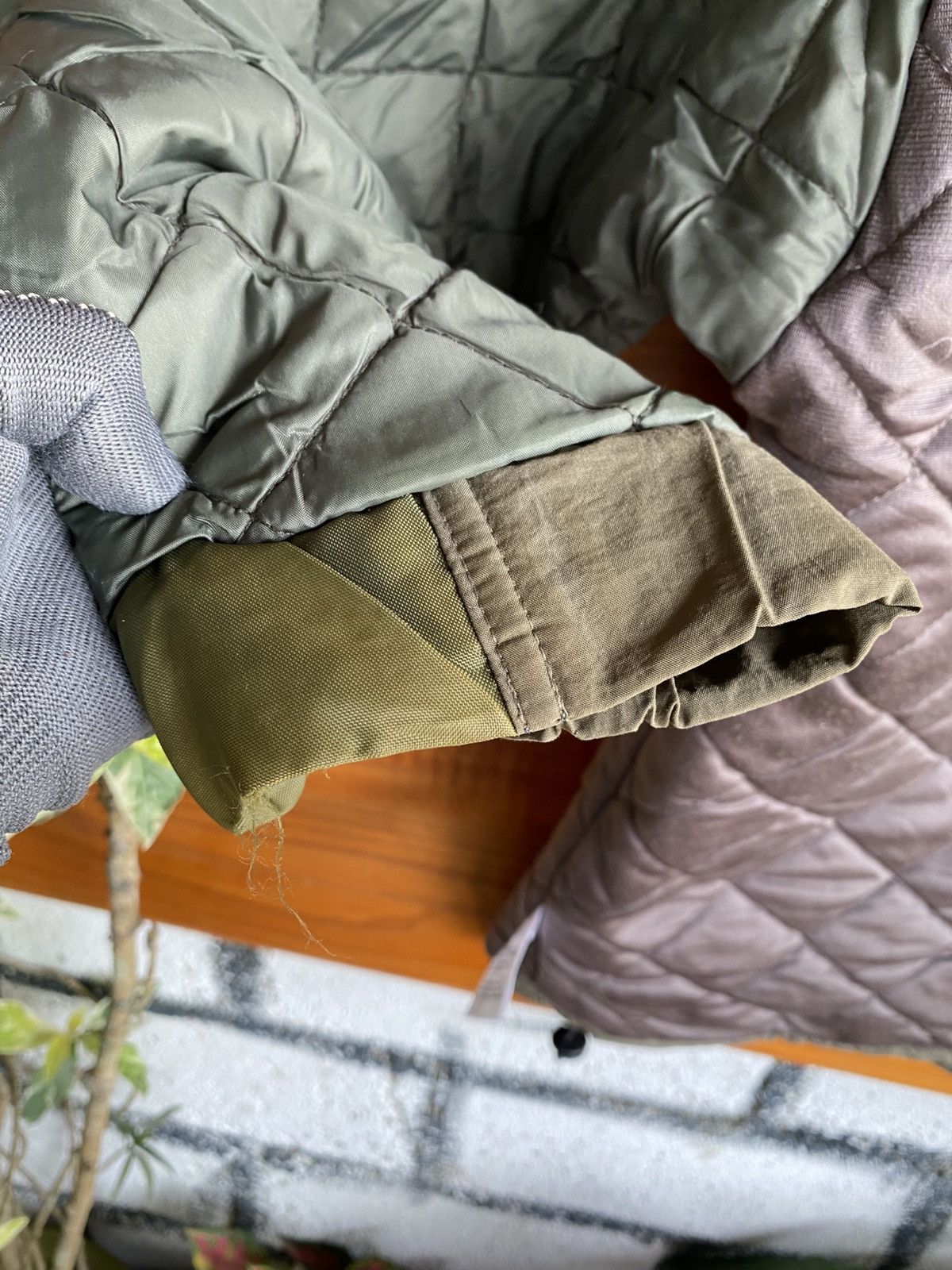Nike Vintage Nike Two-Tone Quilted Insulated Olive Green & Khaki Size US XL / EU 56 / 4 - 21 Thumbnail