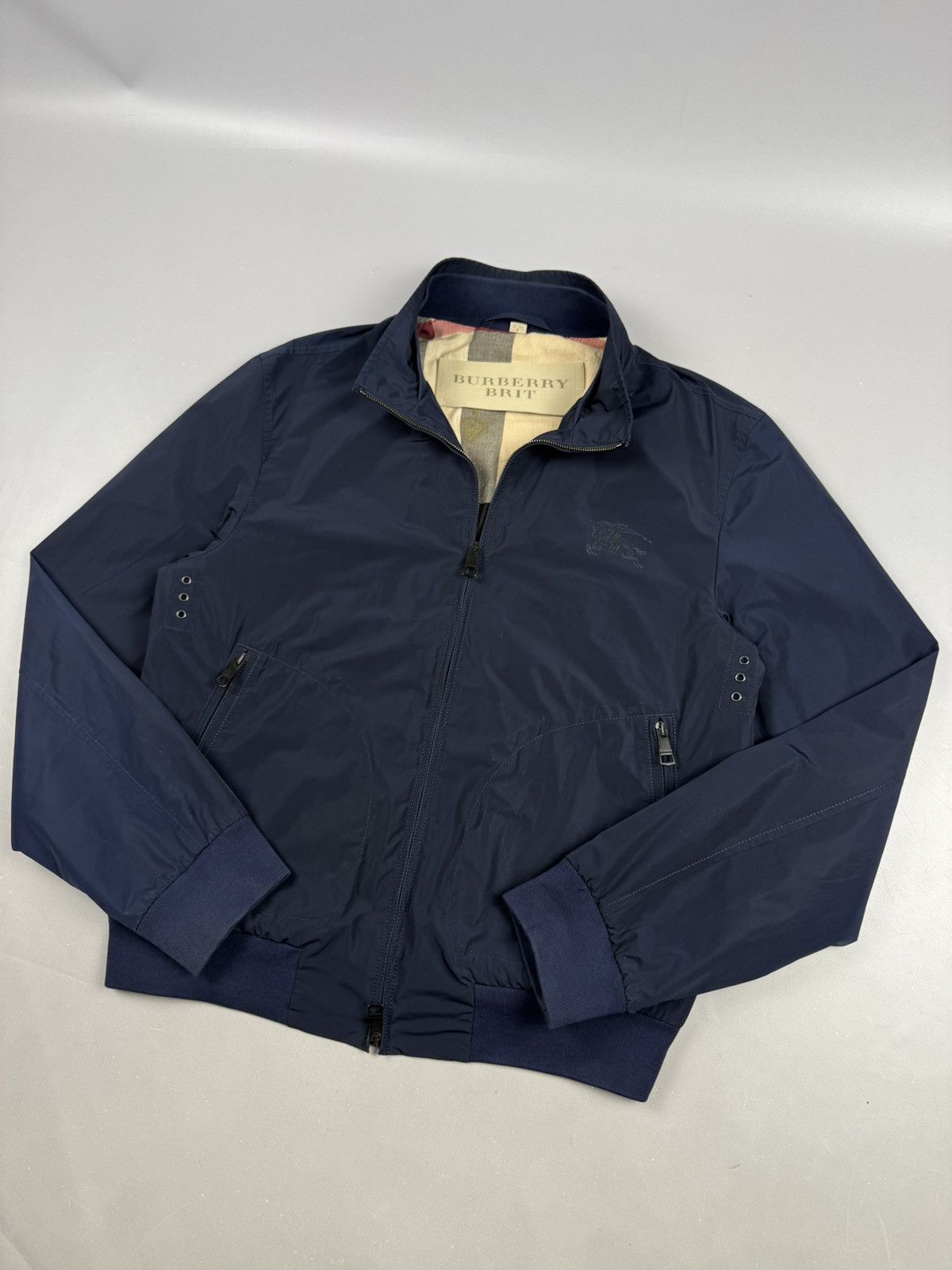 Burberry Burberry bomber navy blue whit novackeck size M mens Size US M / EU 48-50 / 2 - 2 Thumbnail