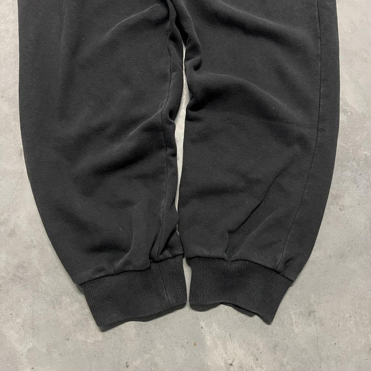 Calvin Klein Vintage Y2K/2000s Black Calvin Klein Sweatpants with Pockets and adjustable waistband w/ drawstrings! Size US 40 / EU 56 - 4 Thumbnail