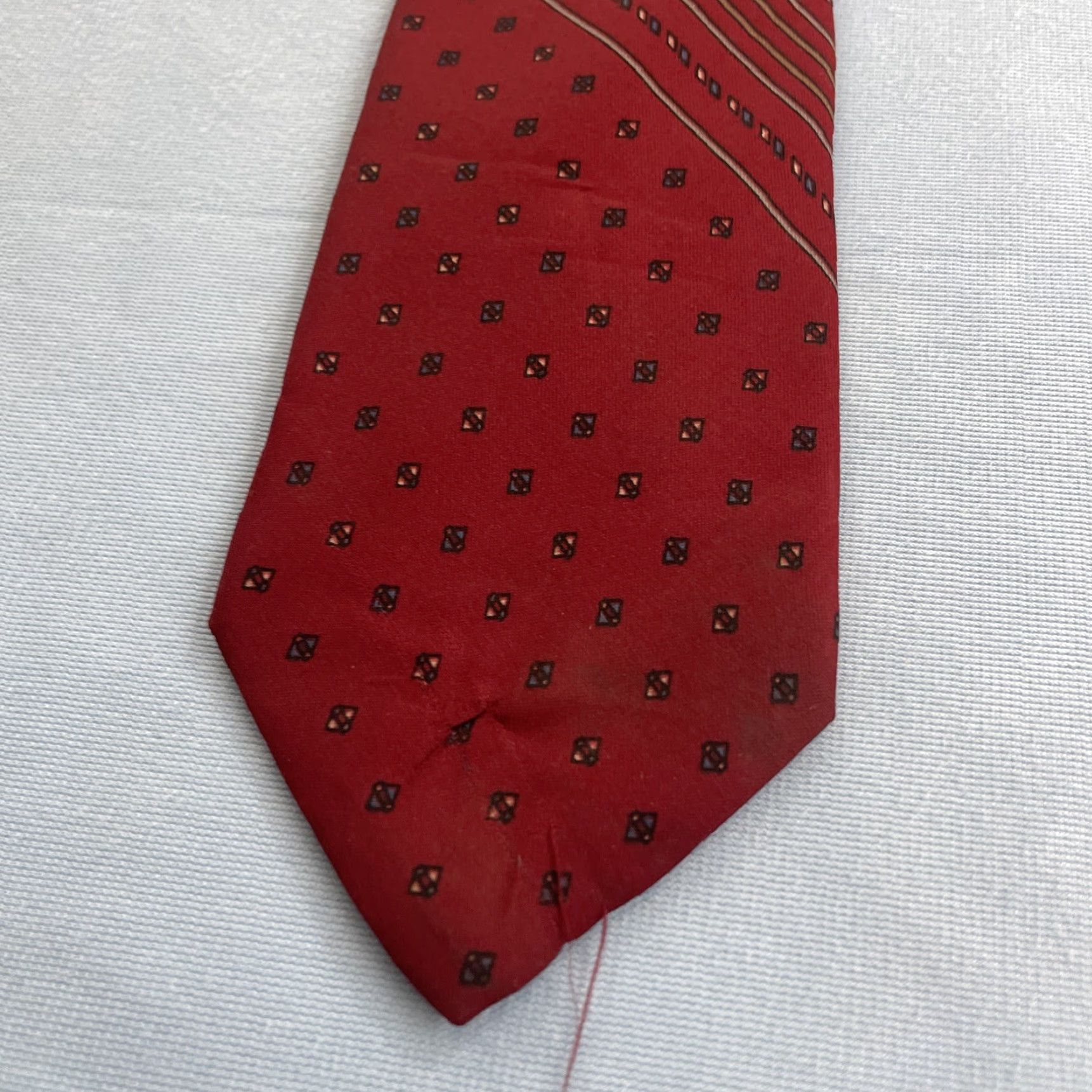 MCM VINTAGE Gino Pompeii Tie Silk Made Italy MCM Graphic Western Neck Tie 100% Silk Red Adult Men Size ONE SIZE - 3 Thumbnail