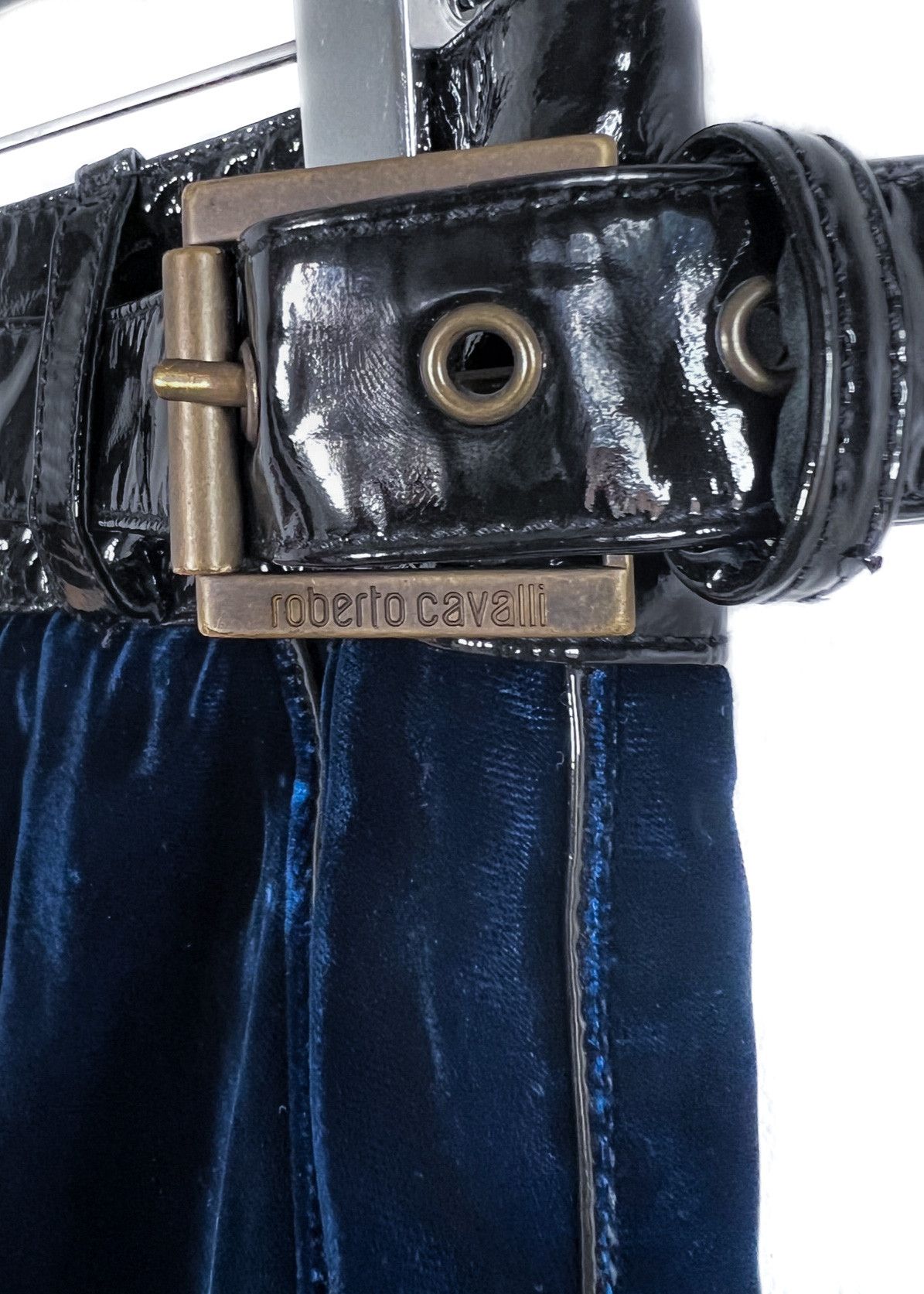 Roberto Cavalli Roberto Cavalli Blue Velvet Patent Leather Accent Skirt Size 27" / US 4 / IT 40 - 4 Thumbnail