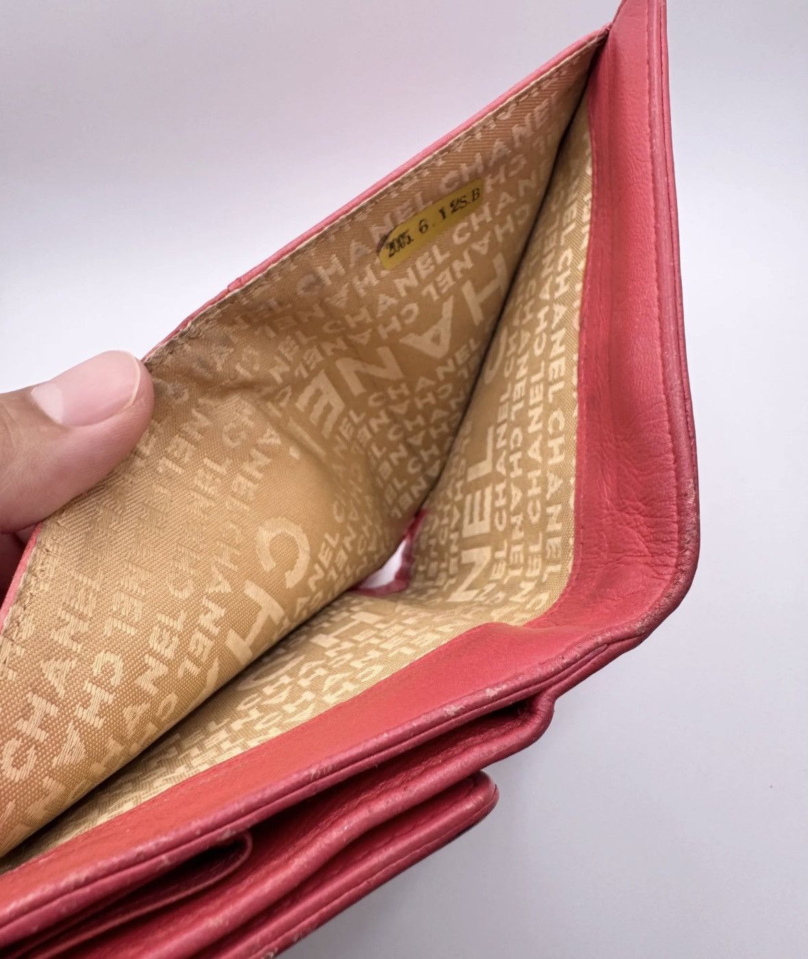 Chanel 2000s Chanel 'Lucky Charm' CC Crimson Leather Wallet Size ONE SIZE - 3 Thumbnail