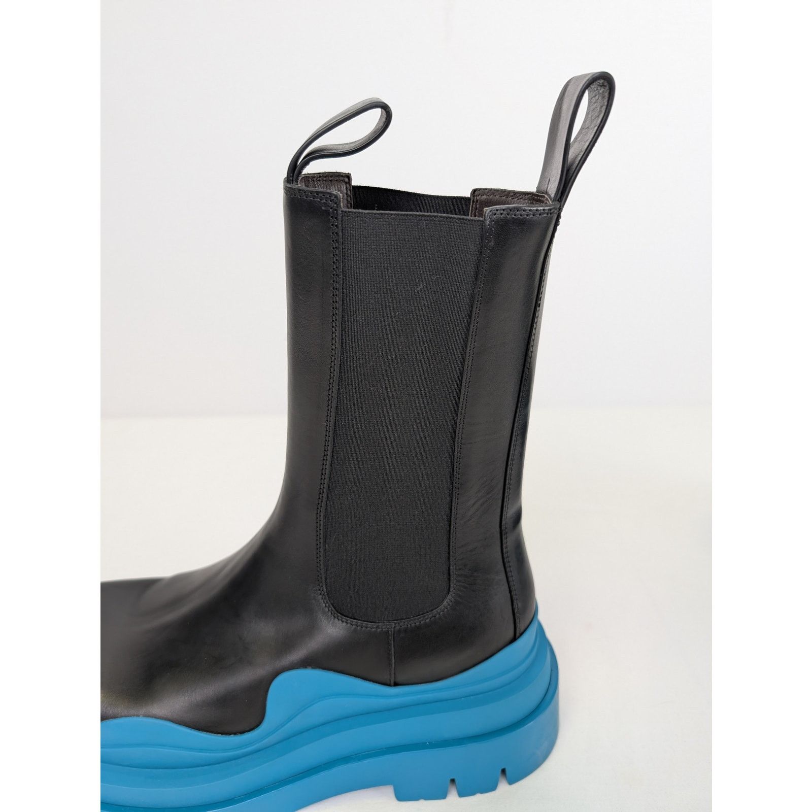 Bottega Veneta o1rshd1 Military Calf Tire Boot Calfskin in Black Size US 10 / EU 43 - 16 Thumbnail