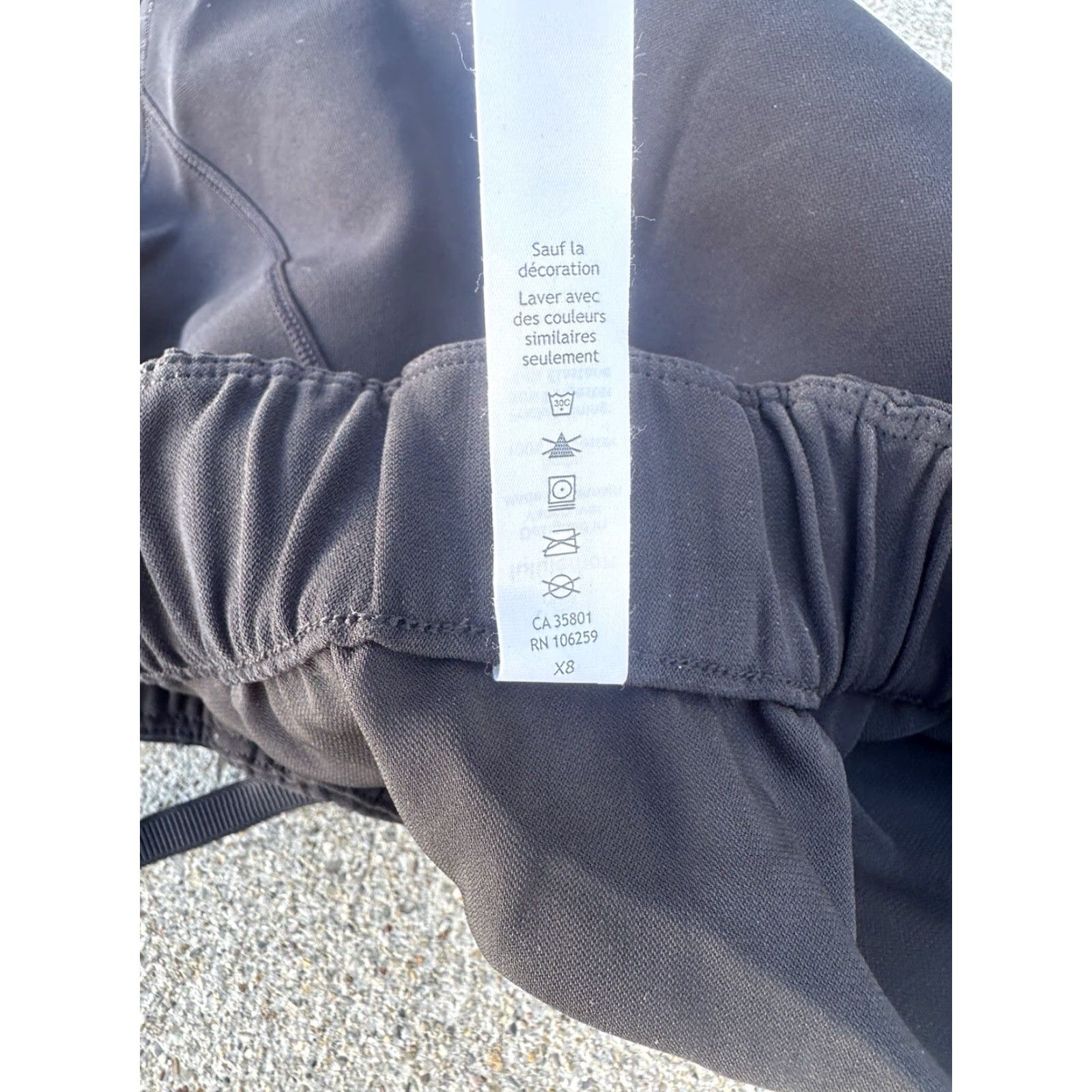 Lululemon Lululemon Skirt Women Regular Size 4 Black Woven Polyester Athletic Athleisure Outdoor Sports On The Fly Size 27" / US 4 / IT 40 - 6 Thumbnail