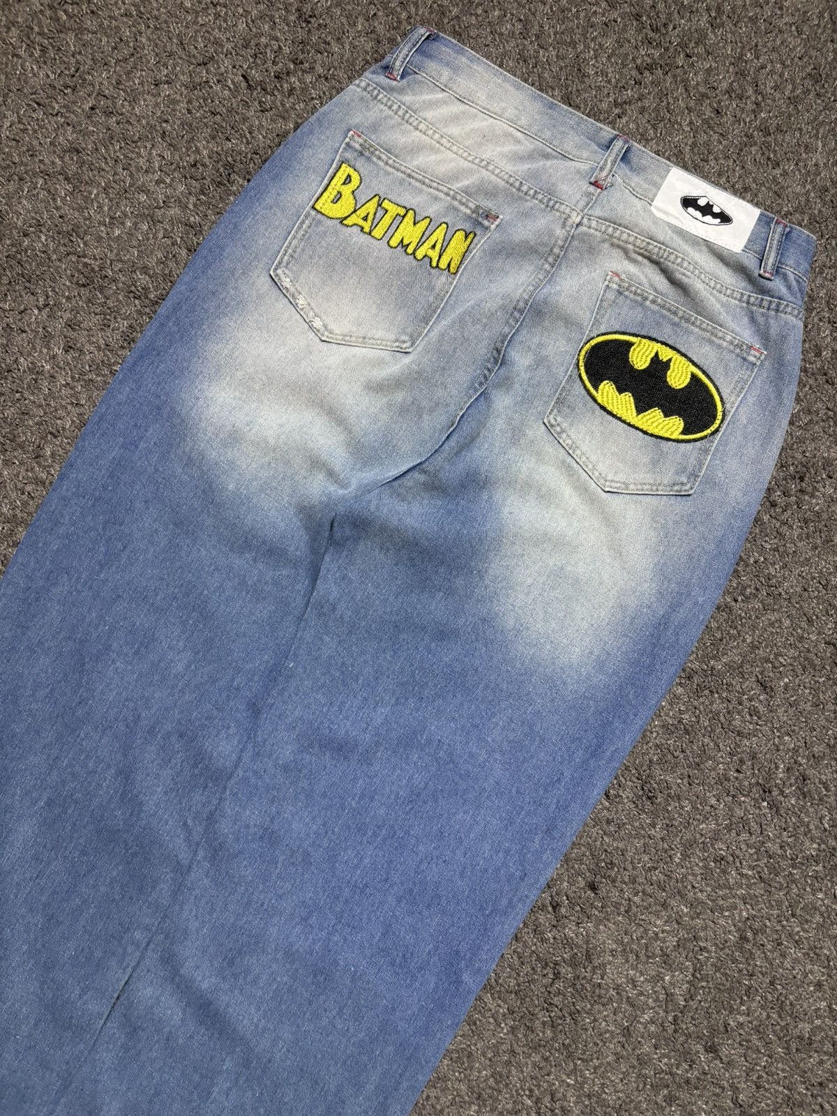 Jean × Vintage Vintage wide leg rare batman embroidered blue baggy jeans Size US 34 / EU 50 - 2 Thumbnail