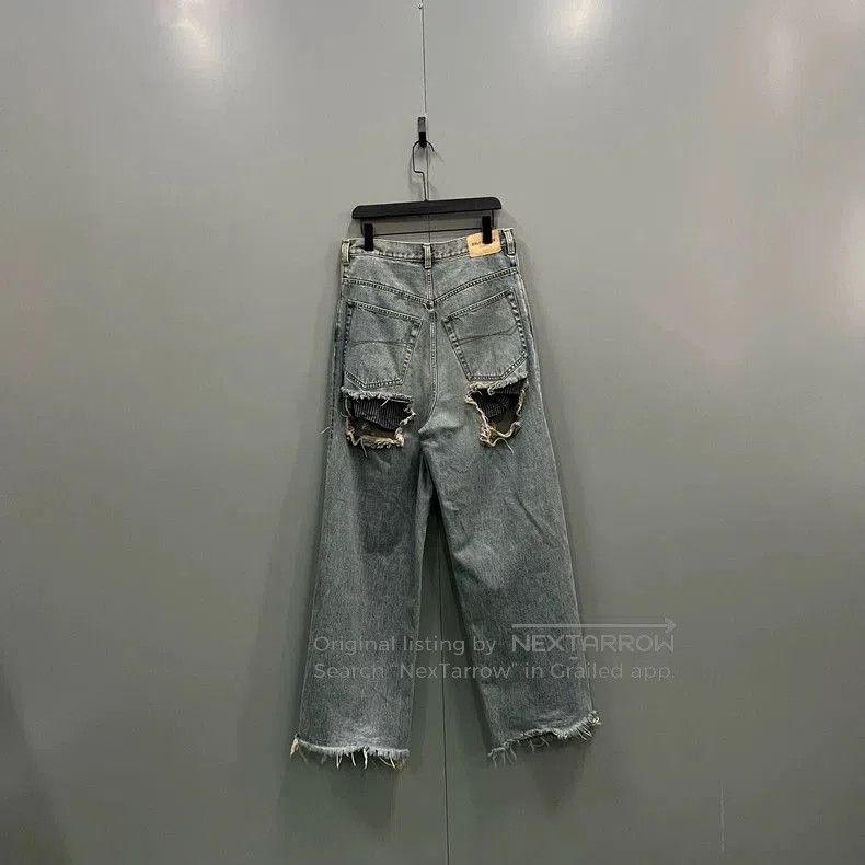 Balenciaga Balenciaga Distressed Denim Jeans. Size US 26 / EU 42 - 2 Thumbnail