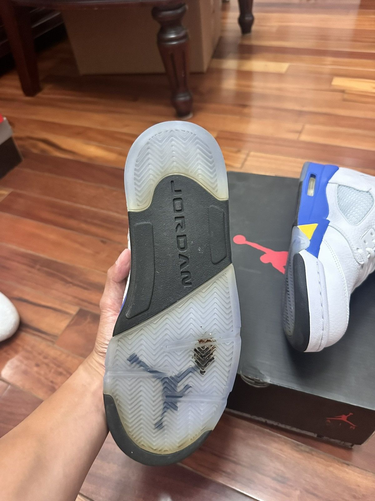 Jordan Brand × Nike Air Jordan 5 Laney Size US 9.5 / EU 42-43 - 2 Thumbnail
