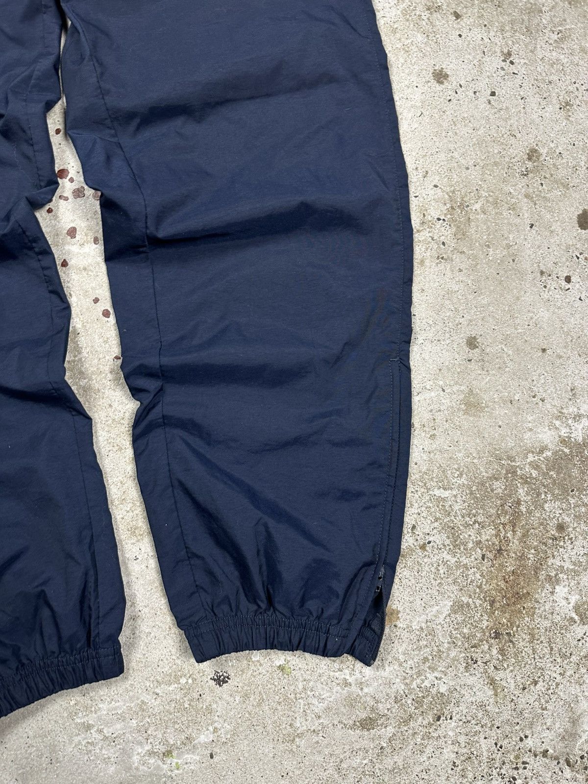 Nike Vintage Y2K Nike Navy Baggy Track Pants Swoosh rare 90s Size US 30 / EU 46 - 4 Thumbnail