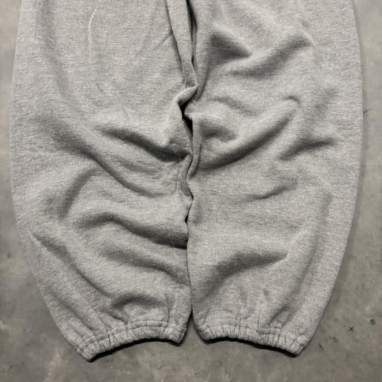 Japanese Brand × Vintage Crazy Vintage Y2K/2000s Baggy Light Grey Streetwear Skater Essential Sweatpants! Size US 34 / EU 50 - 5 Thumbnail
