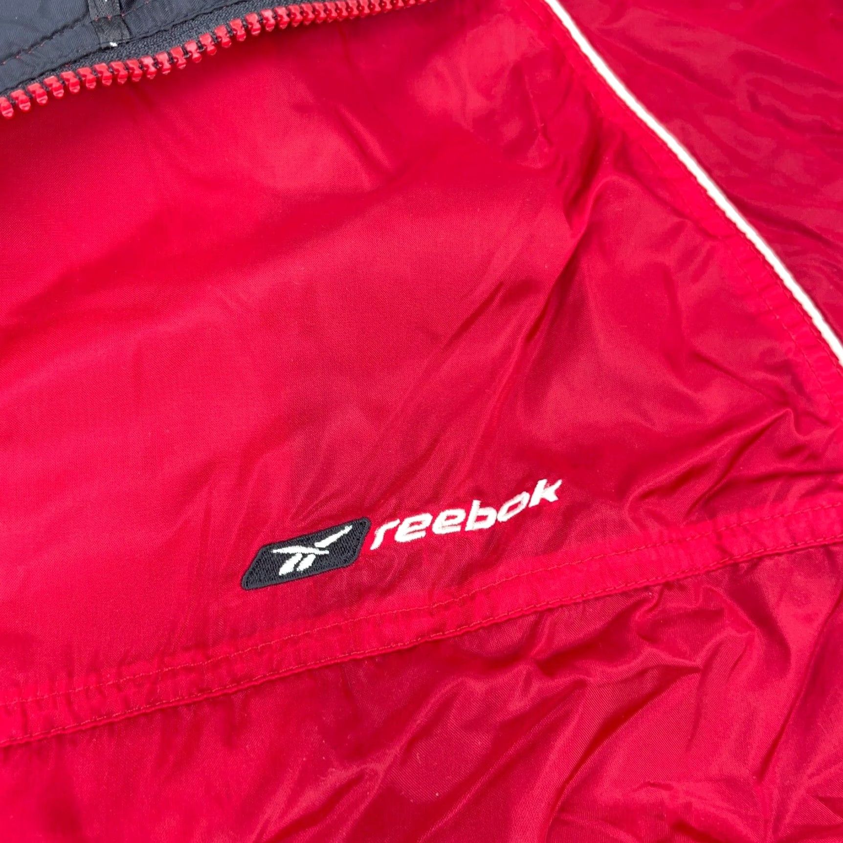 Reebok VINTAGE Reebok Jacket Men 2XL Windbreaker Casual Outdoors Fall Spring Summer Winter Red Black Logo 80s 90s Size US XXL / EU 58 / 5 - 3 Thumbnail