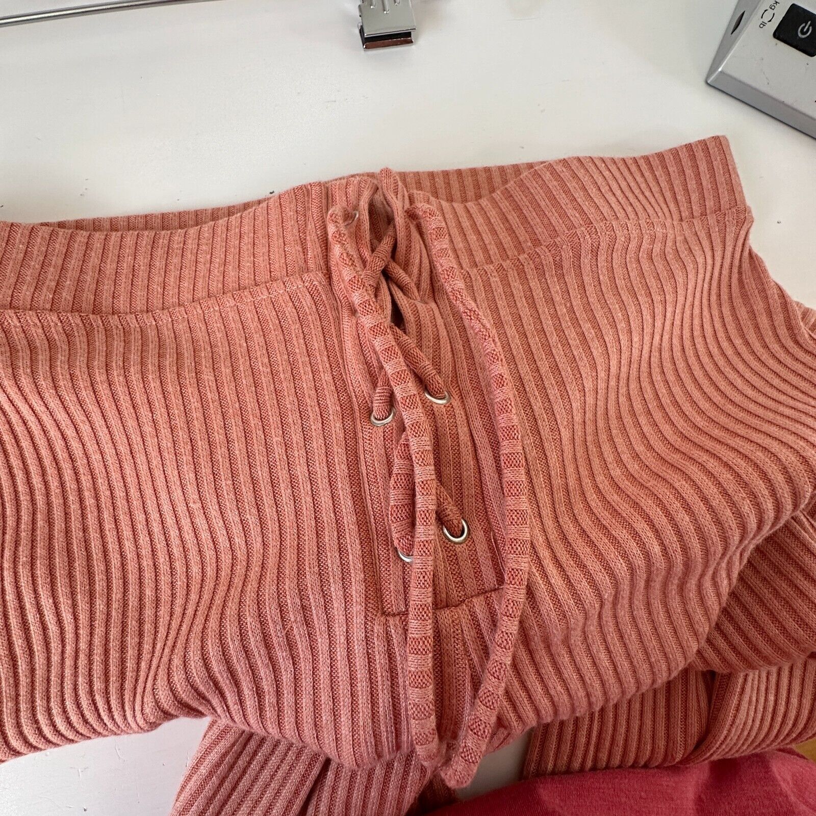 Topshop NWT Topshop Peach Ribbed Flare Leg Lace-Up Tie Legging Pant Size 28" / US 6 / IT 42 - 9 Thumbnail