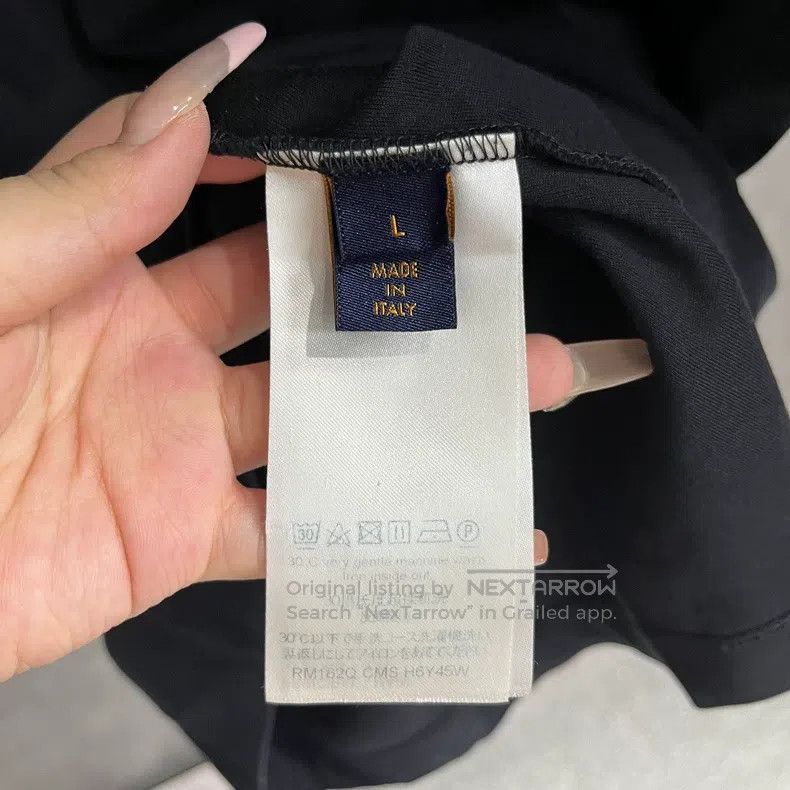 Louis Vuitton Louis Vuitton Black Solid Pocket Embroidered Logo Crew Nec Size US L / EU 52-54 / 3 - 4 Thumbnail