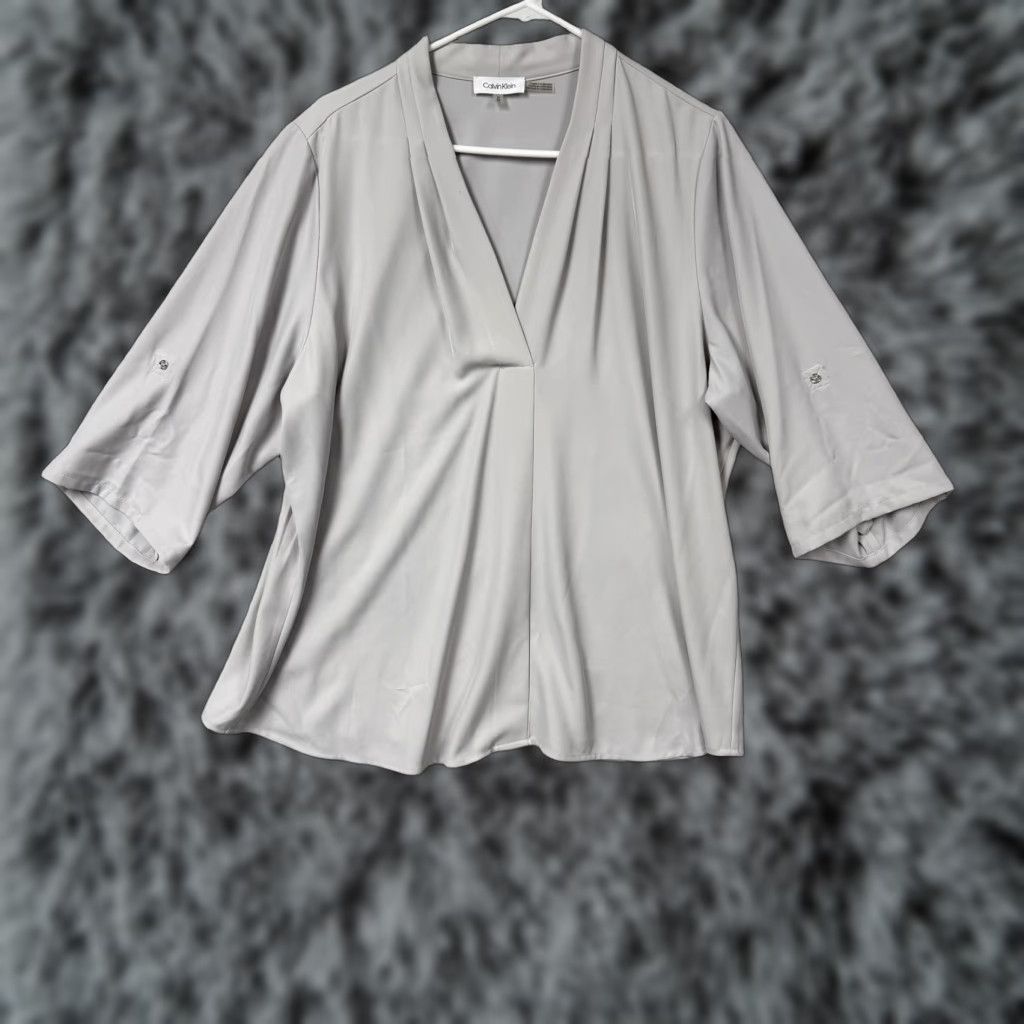 Calvin Klein Calvin Klein Blouse Womens 1X Plus Gray V-Neck Roll Tab Sleeve Preppy Lightweight Size XL / US 12-14 / IT 48-50 - 1 Thumbnail