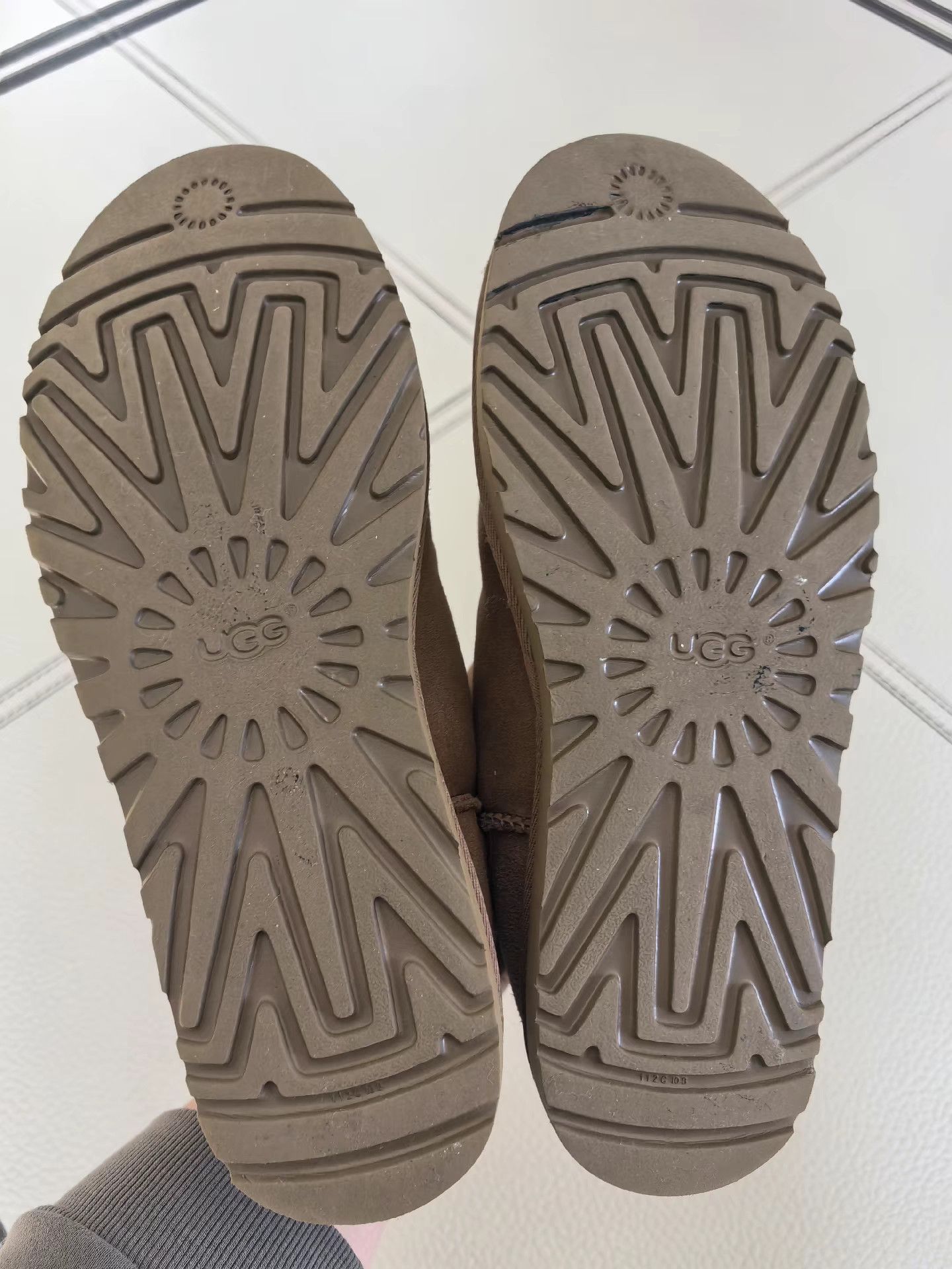 Ugg UGG Men's Shoes K17 Size US 10 / EU 43 - 6 Thumbnail