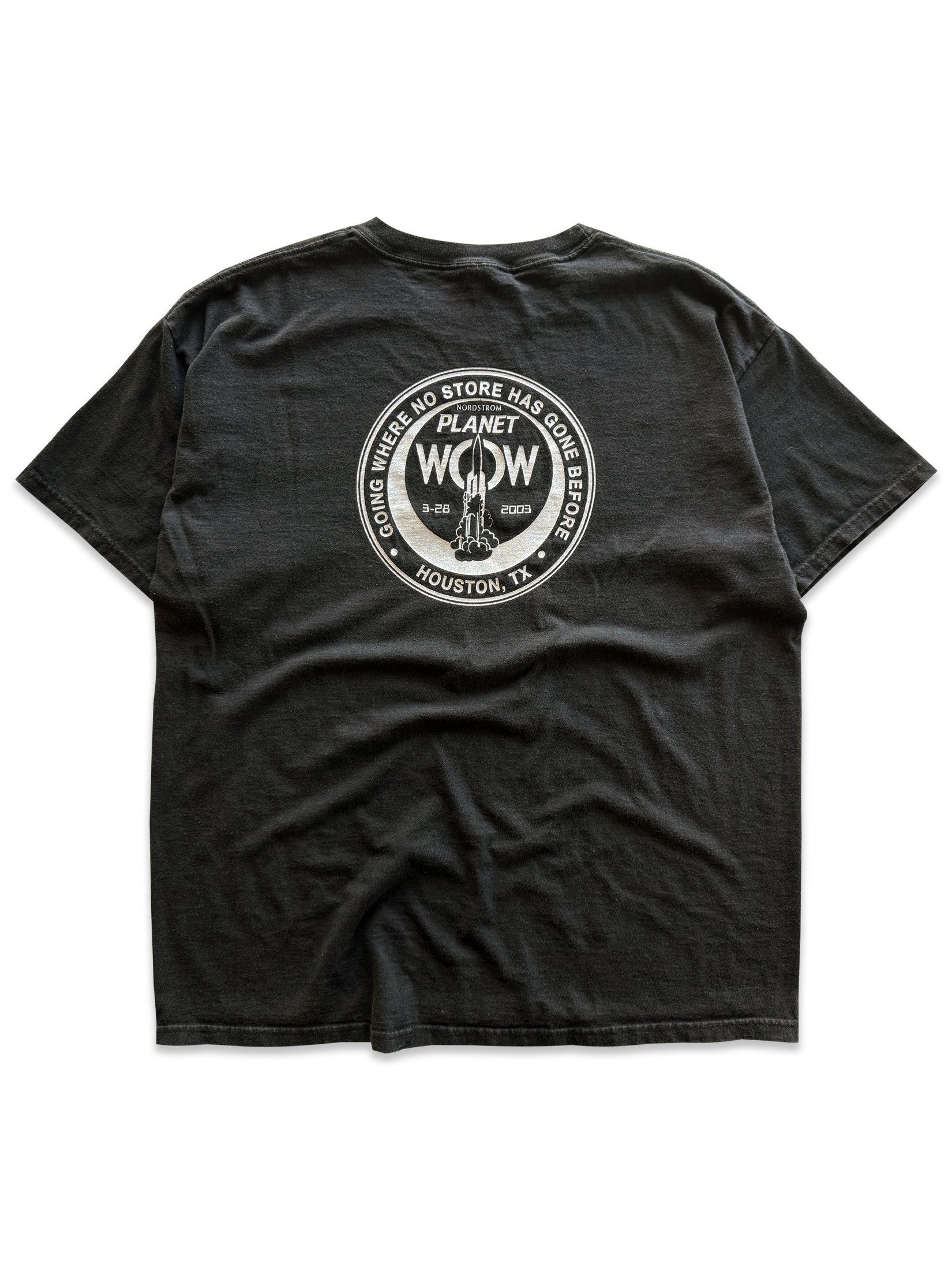Vintage 2003 Vintage Nordstrom Galleria Planet Wow Tee Size US XL / EU 56 / 4 - 1 Thumbnail