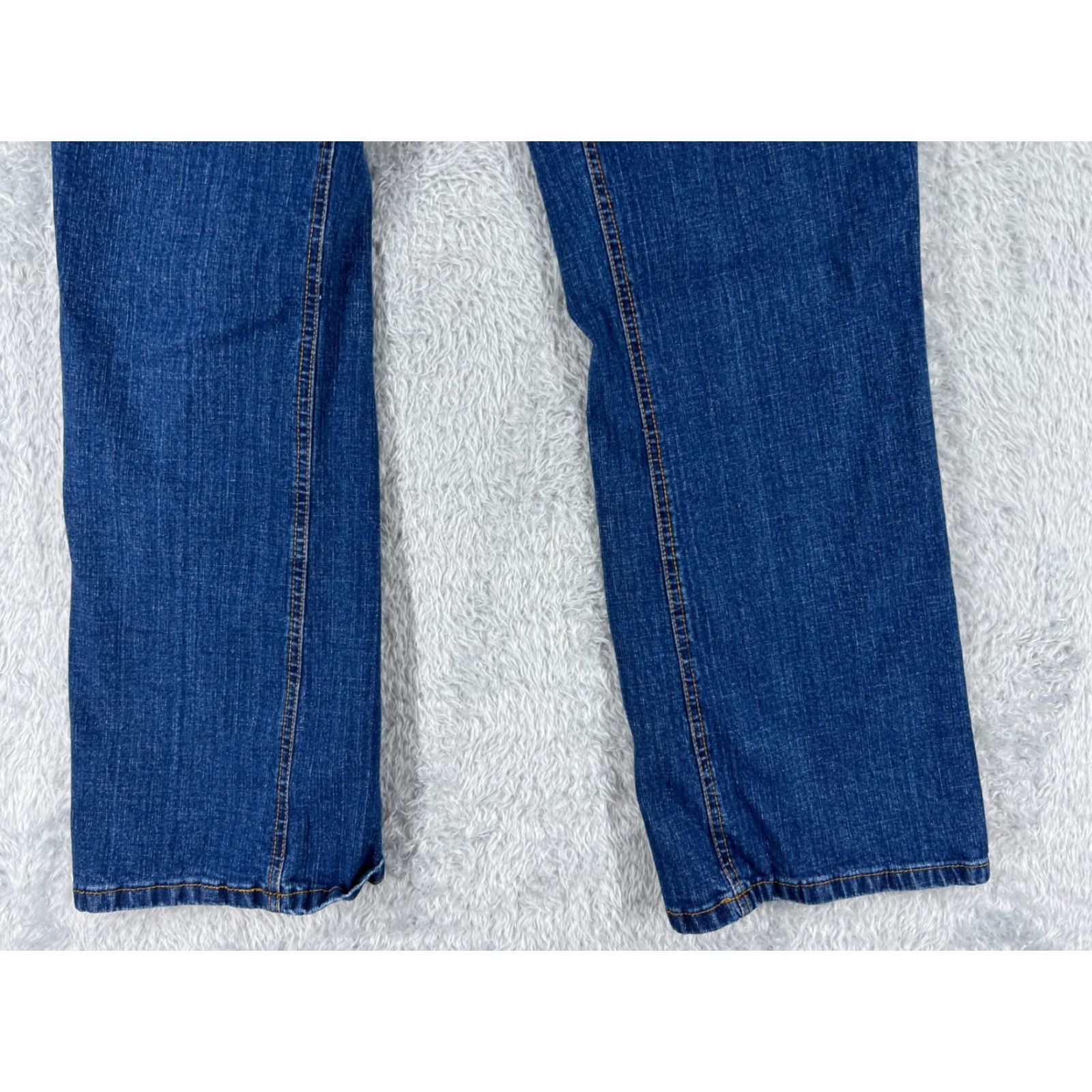 Bill Blass Bill Blass Jeans Womens Bootcut Denim 26x28 Blue Mid Rise 6 Modern Fit 5-Pocket Stretch Cotton Blend Casual Womens Size 28" / US 6 / IT 42 - 2 Thumbnail