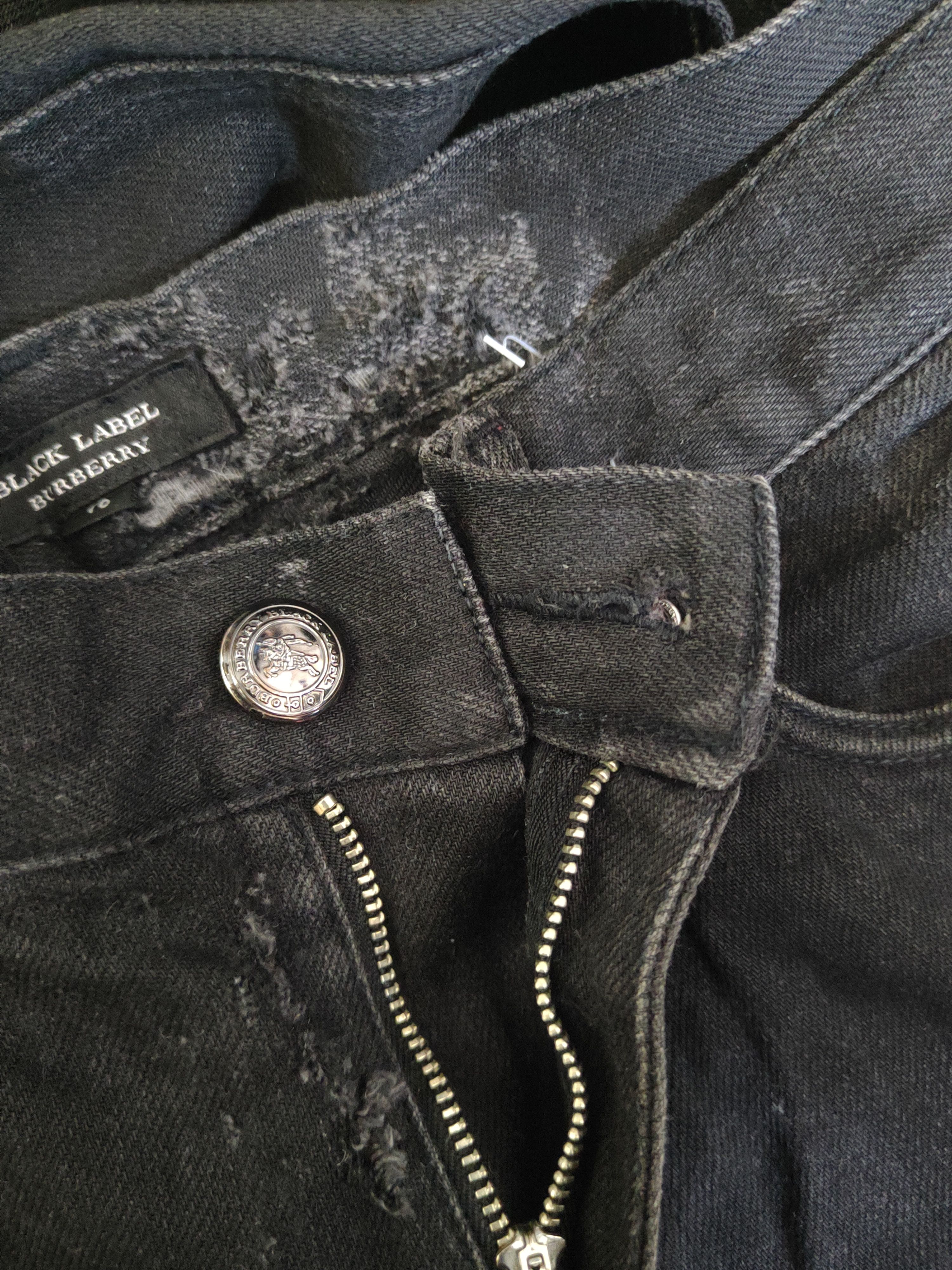 Burberry DL Burberry Black Distressed Ripped Jeans #46-084T Size US 30 / EU 46 - 17 Thumbnail