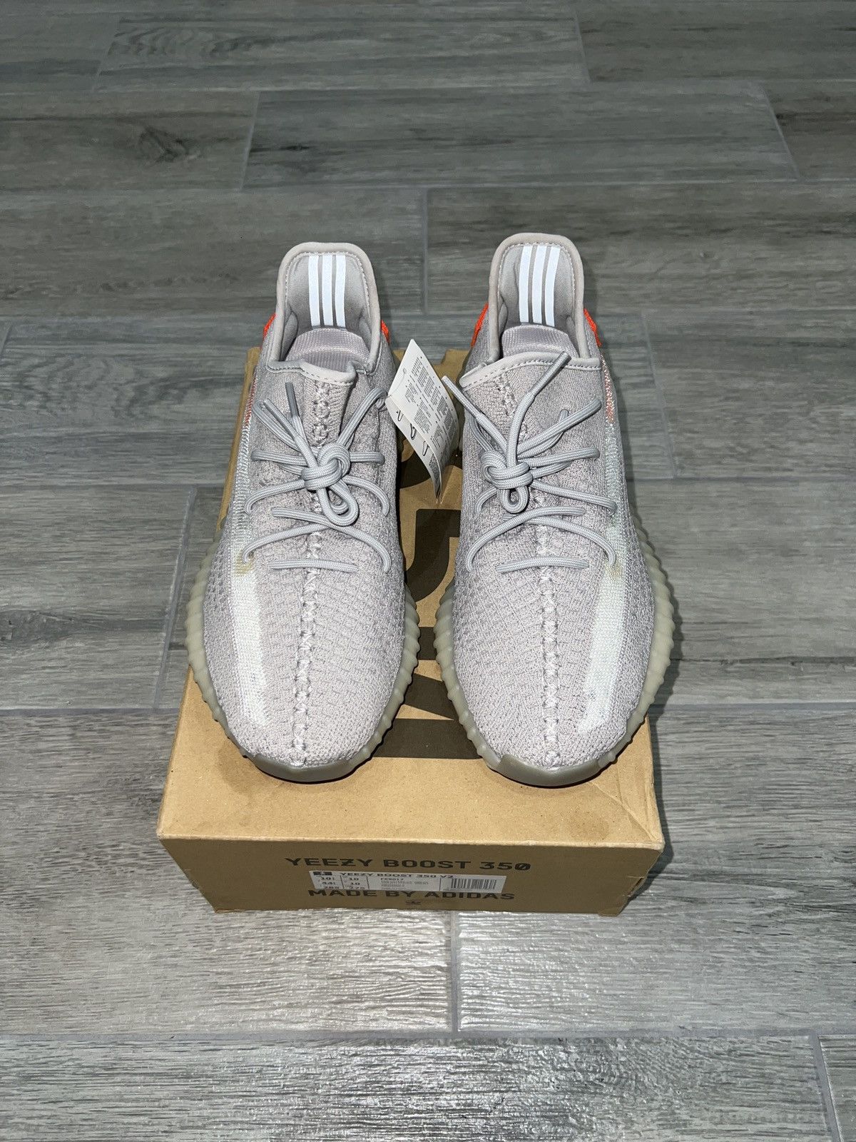 Adidas Yeezy Boost 350 V2 Tail Light Size US 10.5 / EU 43-44 - 3 Thumbnail