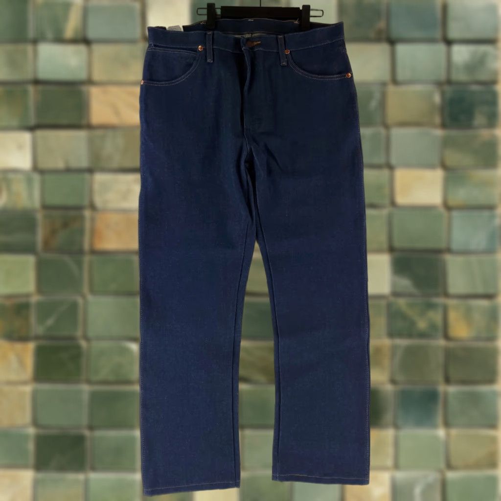 Wrangler VINTAGE Wrangler 13MWZ Jeans Mens Straight 37x30 Blue NWT 90s VTG 35x30 Actual Size US 37 - 1 Thumbnail