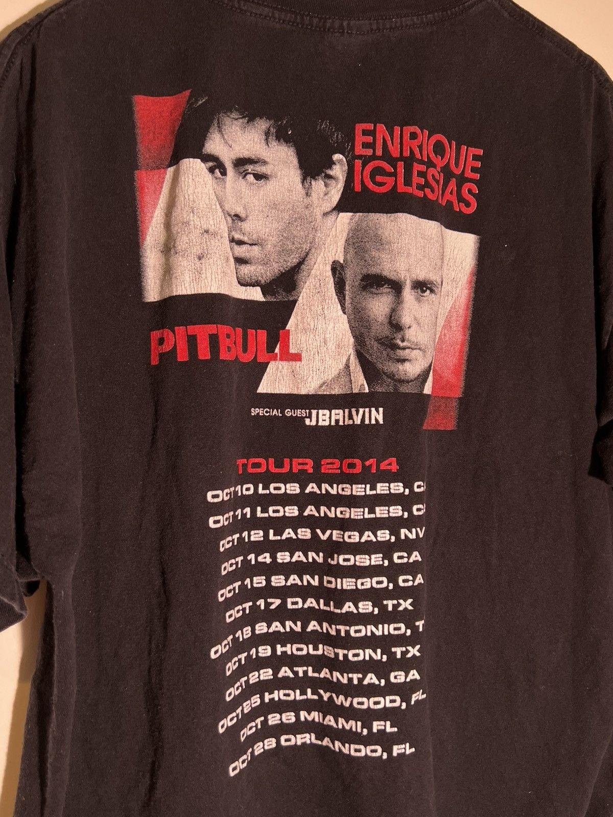 Band Tees 2014 Enrique Iglesias Pitbull Latino Streetwear Tour Shirt Size US L / EU 52-54 / 3 - 7 Thumbnail