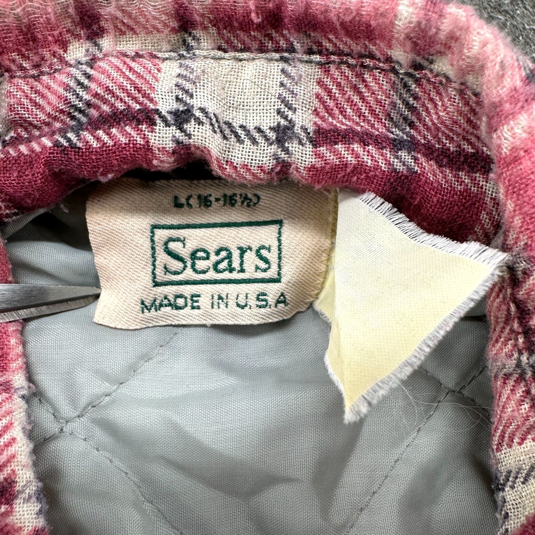Sears VINTAGE Sears Shirt Mens L Red Flannel Plaid Long Sleeve Button Up Quilted Lined Size US L / EU 52-54 / 3 - 4 Thumbnail