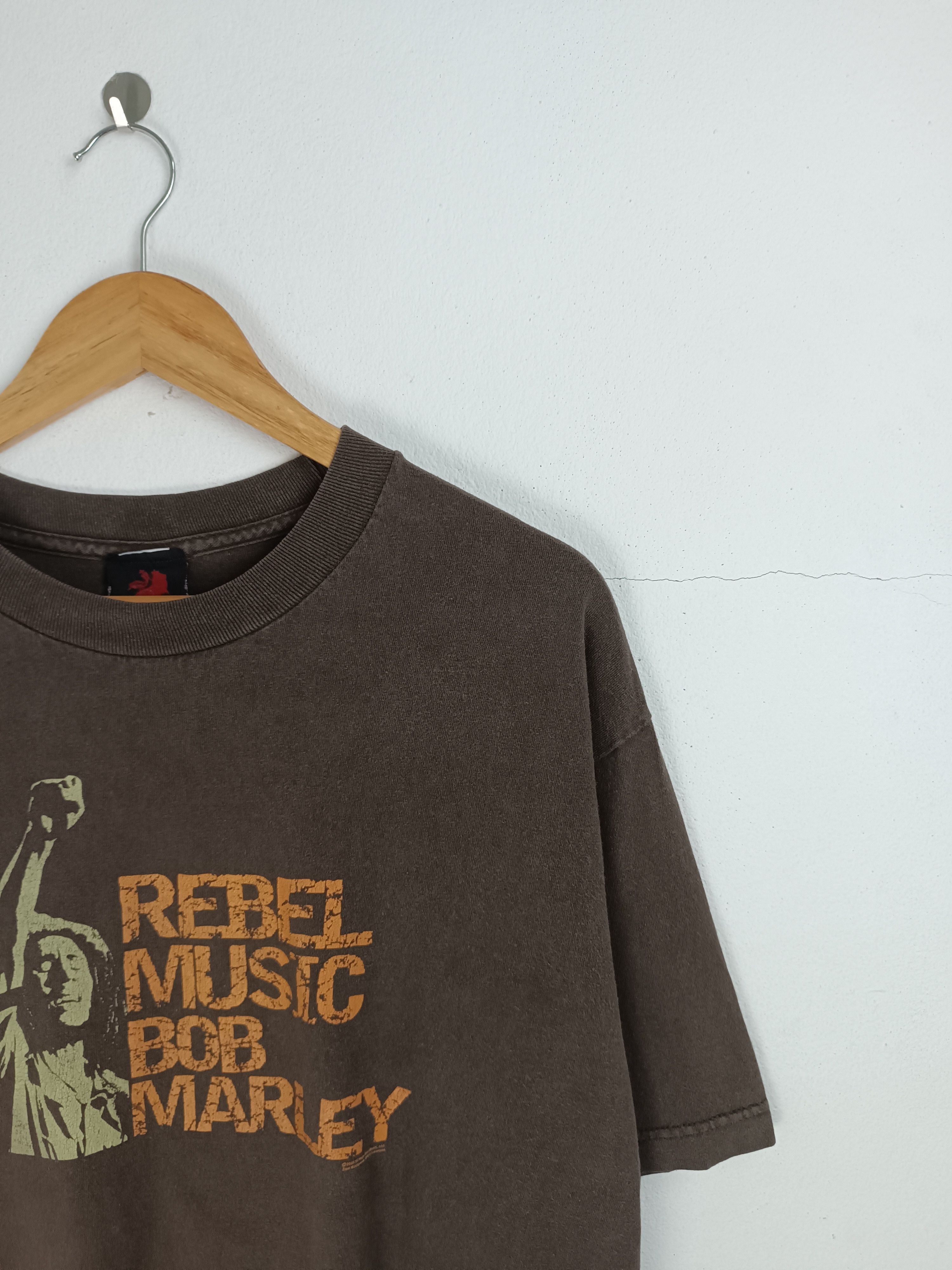 Bob Marley VINTAGE '05 REBEL MUSIC BOB MARLEY Y2K SKATERS GRUNGE TEE Size US L / EU 52-54 / 3 - 6 Thumbnail