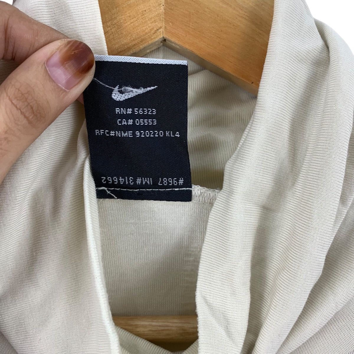 Nike Vintage NIKE GOLF TIGER WOODS Turtle Neck Plain Tee Shirt Size US L / EU 52-54 / 3 - 10 Thumbnail