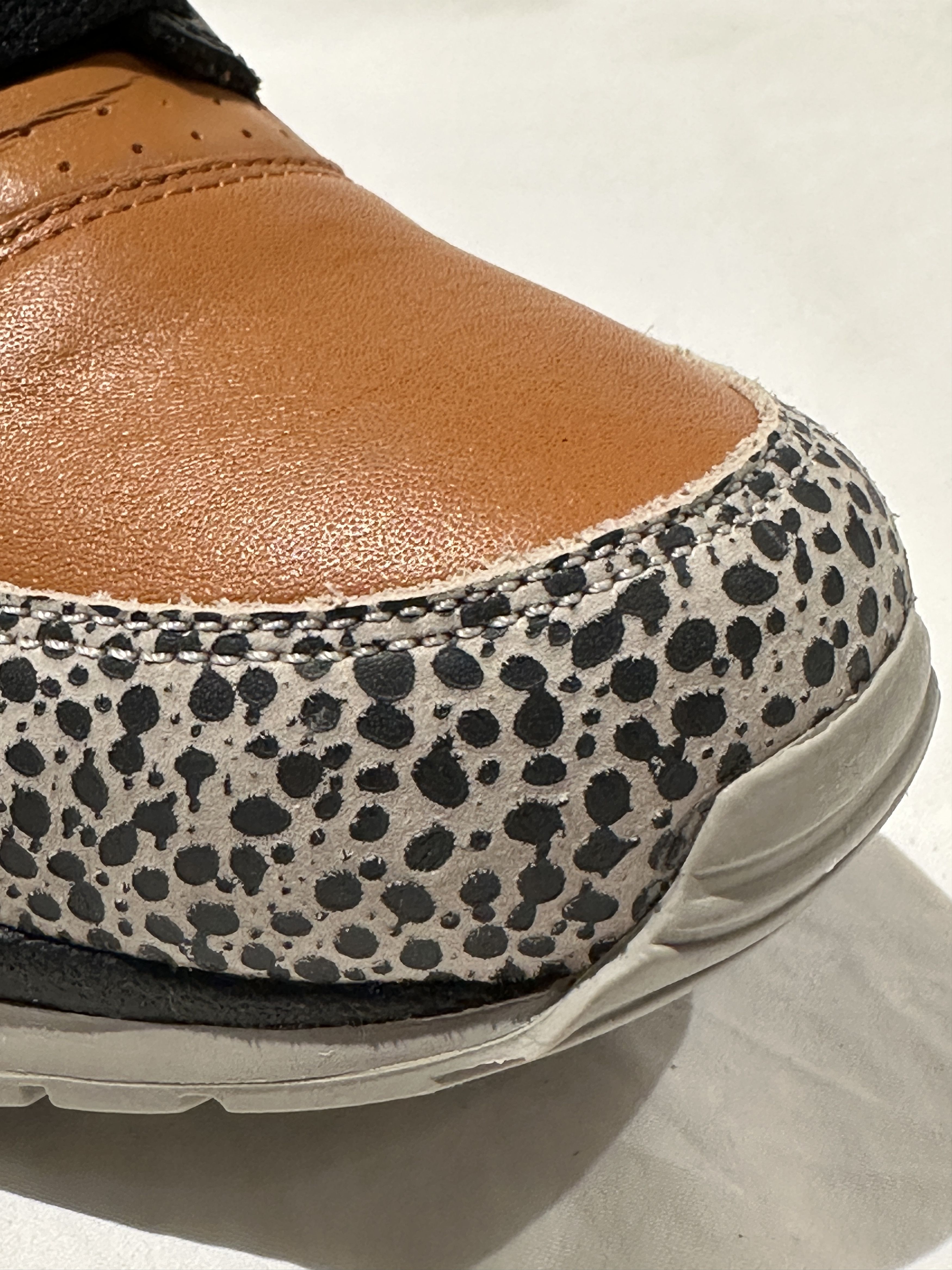 Nike BRAND NEW NIKE AIR SAFARI 1987 25th ANNIVERSARY SZ\10.5 Size US 10.5 / EU 43-44 - 5 Thumbnail