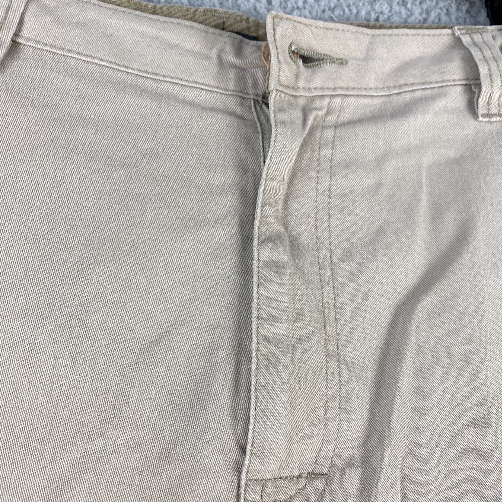 O'Neill O’Neill Shorts Mens Tan Flat Front Standard Fit Size 38 Gray / 45-7 Mens, Chino, Flat Front, Regular, Size 38, Color Tan, O’Neill Size US 38 / EU 54 - 3 Thumbnail