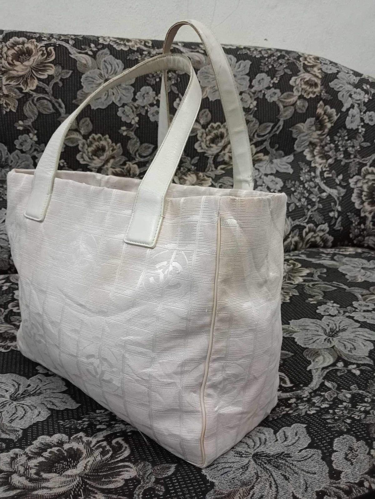 Chanel 💥Last Drop💥Chanel CC Tote Bag Size ONE SIZE - 3 Thumbnail