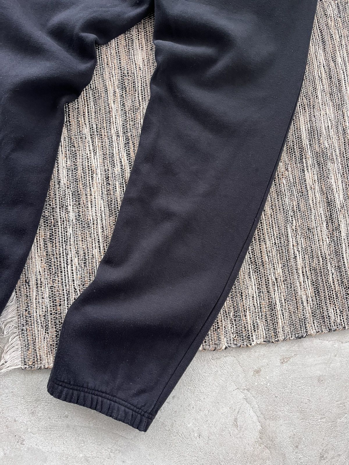 Champion Vintage Champion Fleece Track Pants Black Basic Sweatpants Size US 38 / EU 54 - 12 Thumbnail