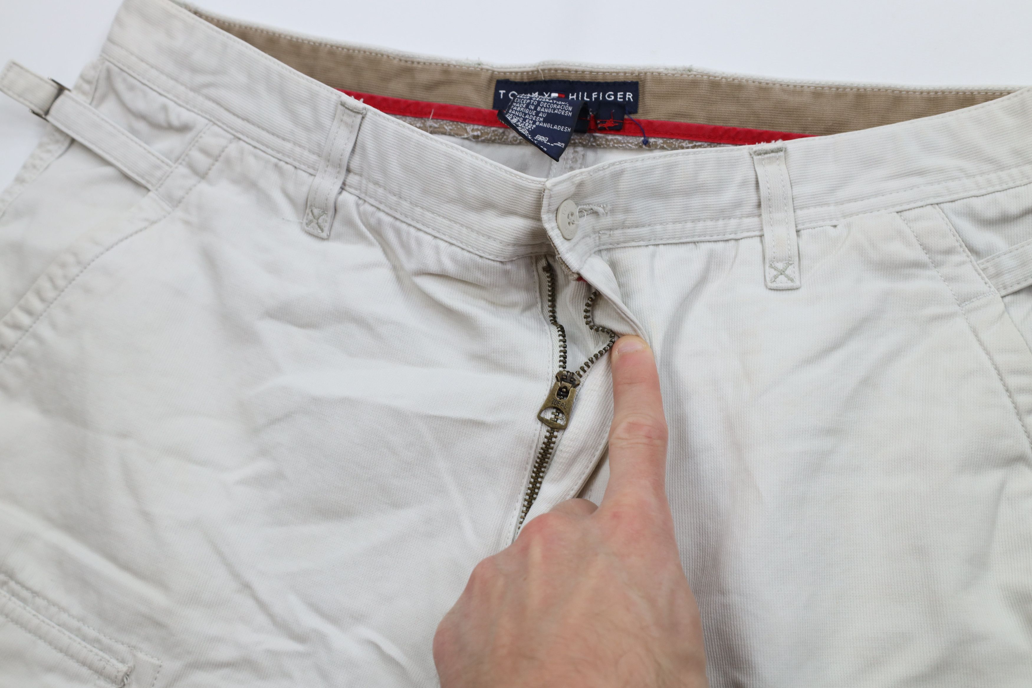 Tommy Hilfiger Vintage Y2K 2004 Tommy Hilfiger Ribbed Surplus Cargo Shorts Size US 34 / EU 50 - 6 Thumbnail