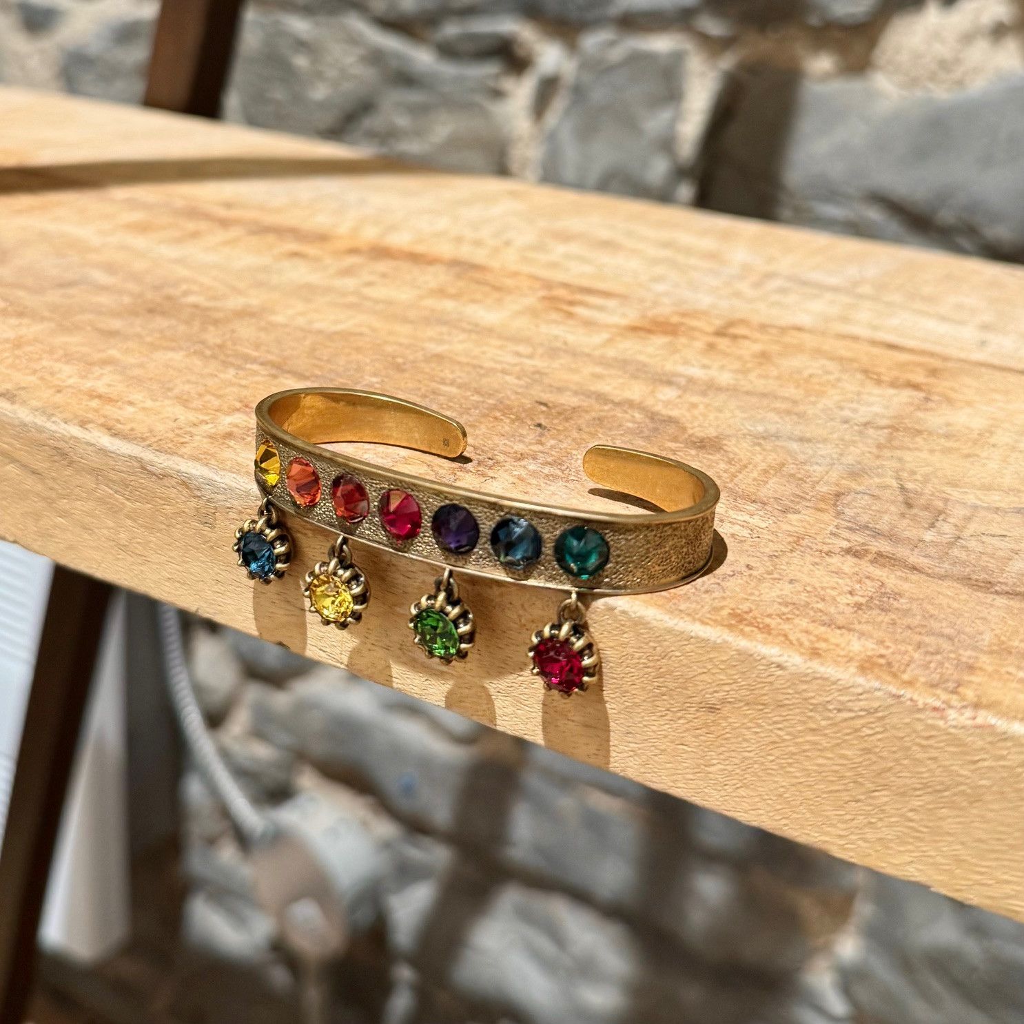 Gucci Gucci Crystal Embellished Multicolour Stones Cuff Bracelet Size ONE SIZE - 3 Thumbnail