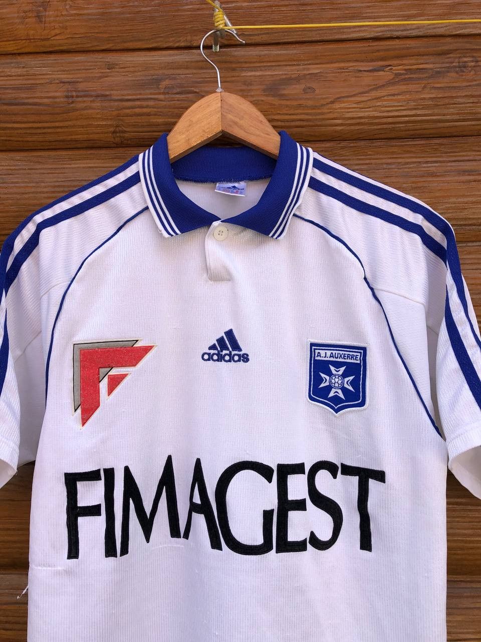 Adidas VINTAGE AJ.AUXERRE HOME FOOTBALL SHIRT SOCCER JERSEY ADIDAS Size US S / EU 44-46 / 1 - 2 Thumbnail