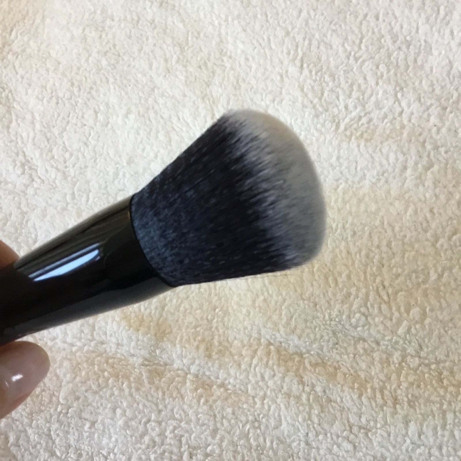 Marc Jacobs Marc Jacobs Black The Face I Liquid Foundation Brush. Size ONE SIZE - 8 Thumbnail