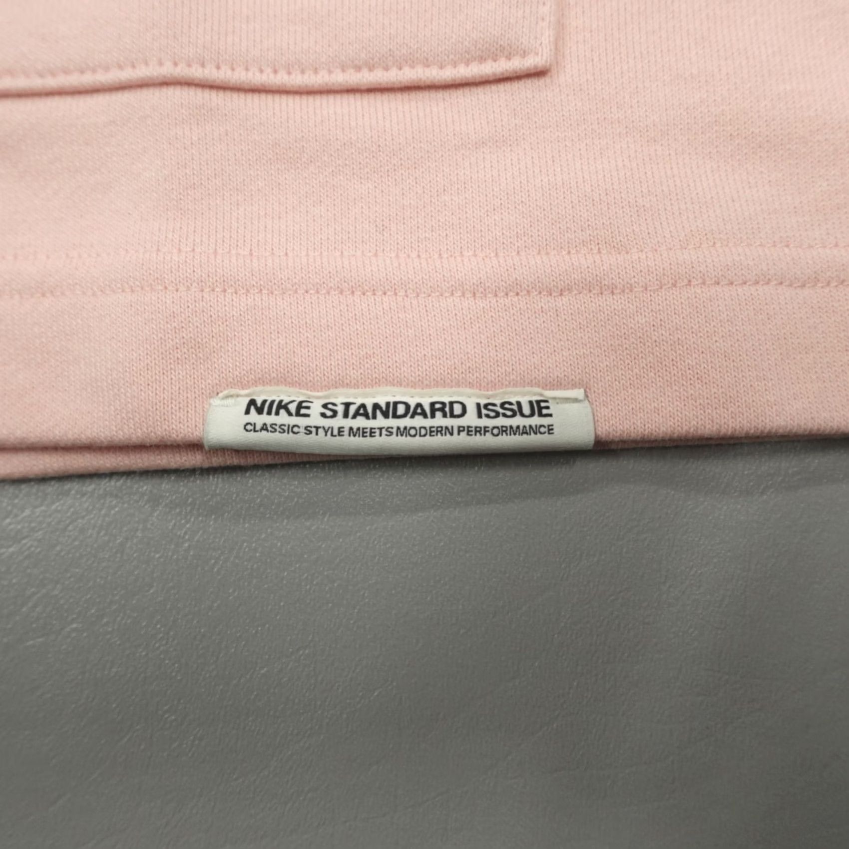 Nike Nike Golf Cardigan Standard Issue Mens Size M Pink Regular Fit Long Sleeve V-Neck Sweater Size US M / EU 48-50 / 2 - 4 Thumbnail