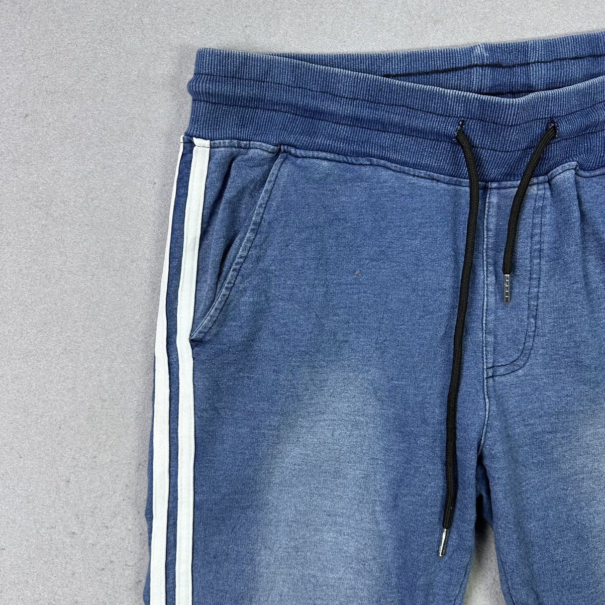 In The Attic In The Attic Cropped Jogger Pants Blue Side Stripe Size US 32 / EU 48 - 2 Thumbnail