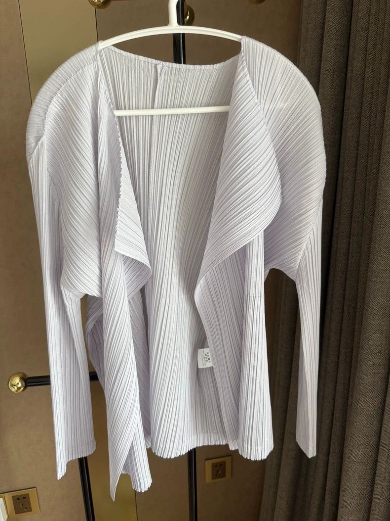 Issey Miyake Issey Miyake size:3 A white pleated cardigan Size M / US 6-8 / IT 42-44 - 2 Thumbnail