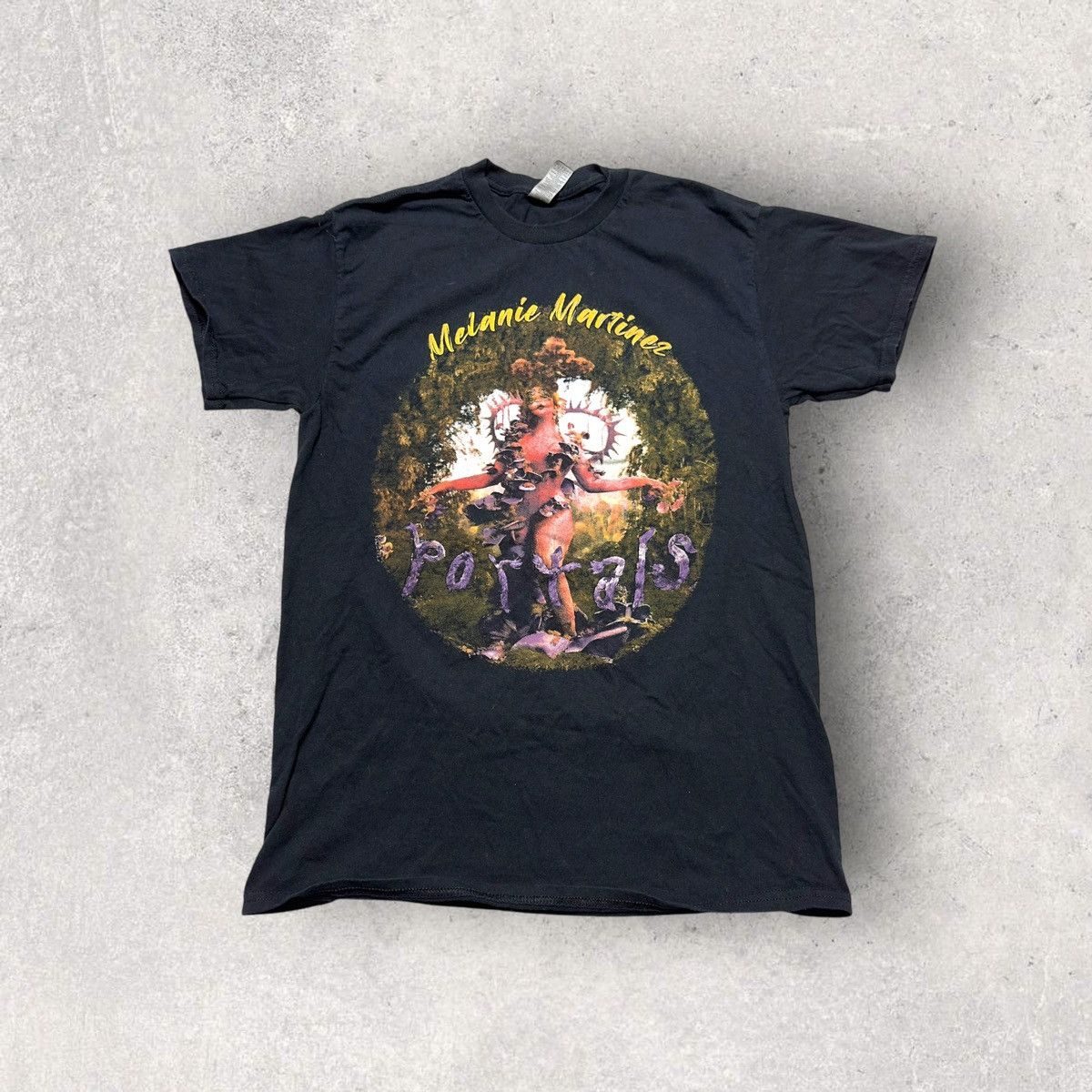 Band Tees × Gildan Melanie Martinez tee Size US M / EU 48-50 / 2 - 1 Thumbnail