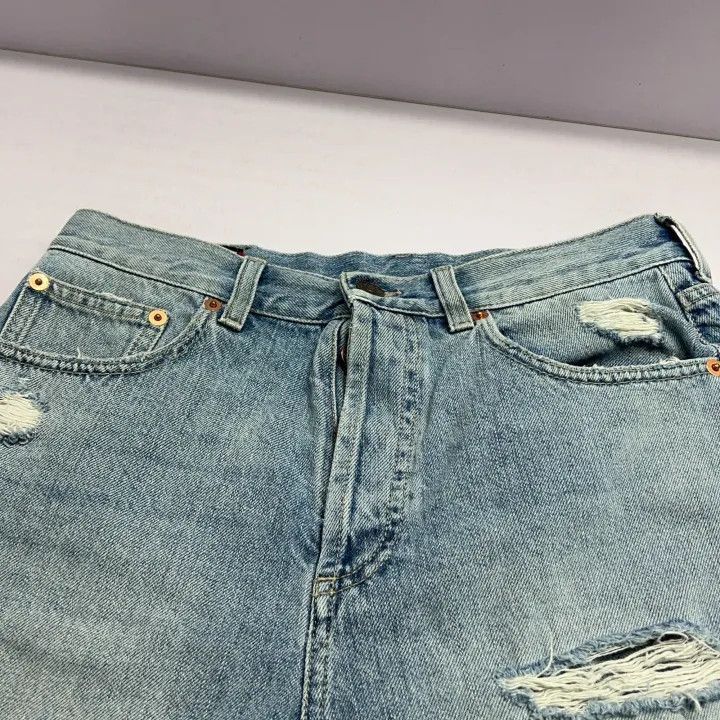 Gucci Gucci Logo Light Blue Denim Shorts for Women-2507 Size 28" / US 6 / IT 42 - 4 Thumbnail
