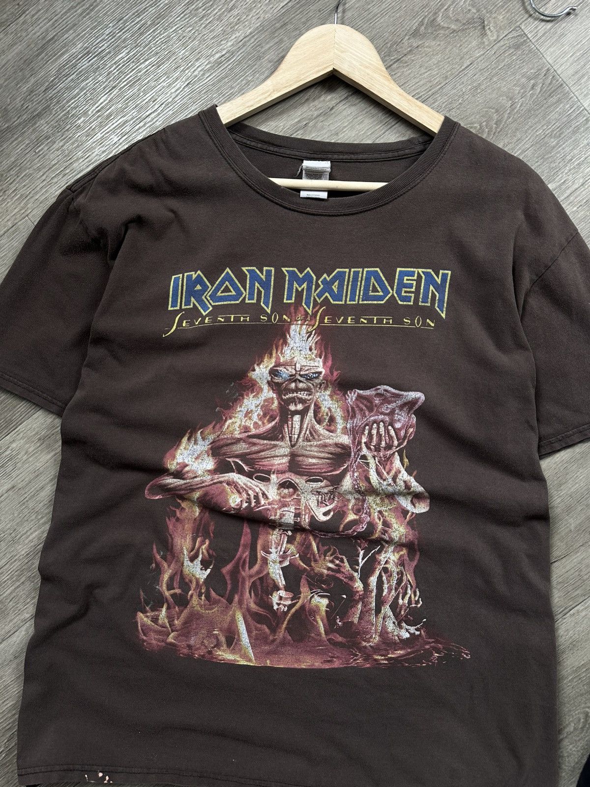 Gildan 🫧 IRON MAIDEN SEVENTH SON CONCERT TEE Size US XL / EU 56 / 4 - 2 Thumbnail