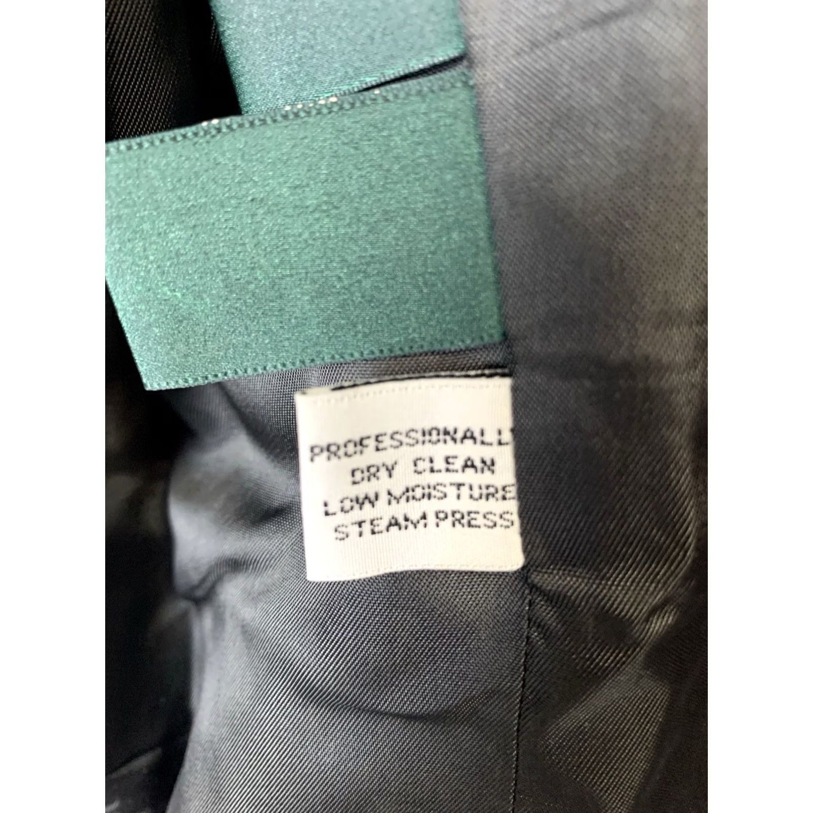 Ralph Lauren VINTAGE Lauren Ralph Lauren Blazer Jacket Women’s 6 Gray Pinstripe 100% Wool Notch Lapel Lined Double-Breasted Six-Button Front Size M / US 6-8 / IT 42-44 - 5 Thumbnail