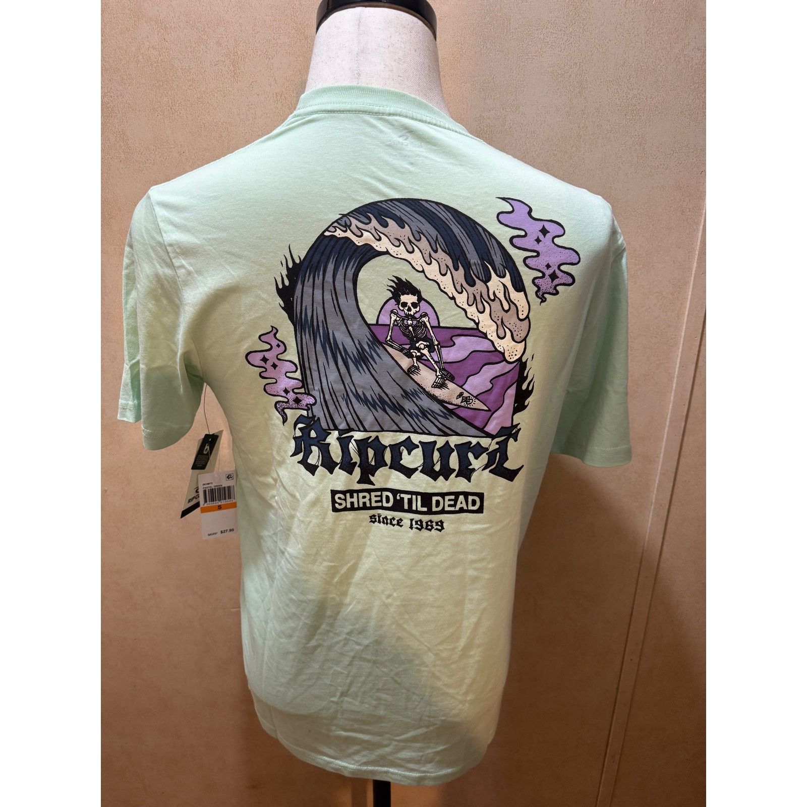 Rip Curl Rip Curl Shred Til Dead Skeleton Surf Tee Small NWT Size US S / EU 44-46 / 1 - 3 Thumbnail