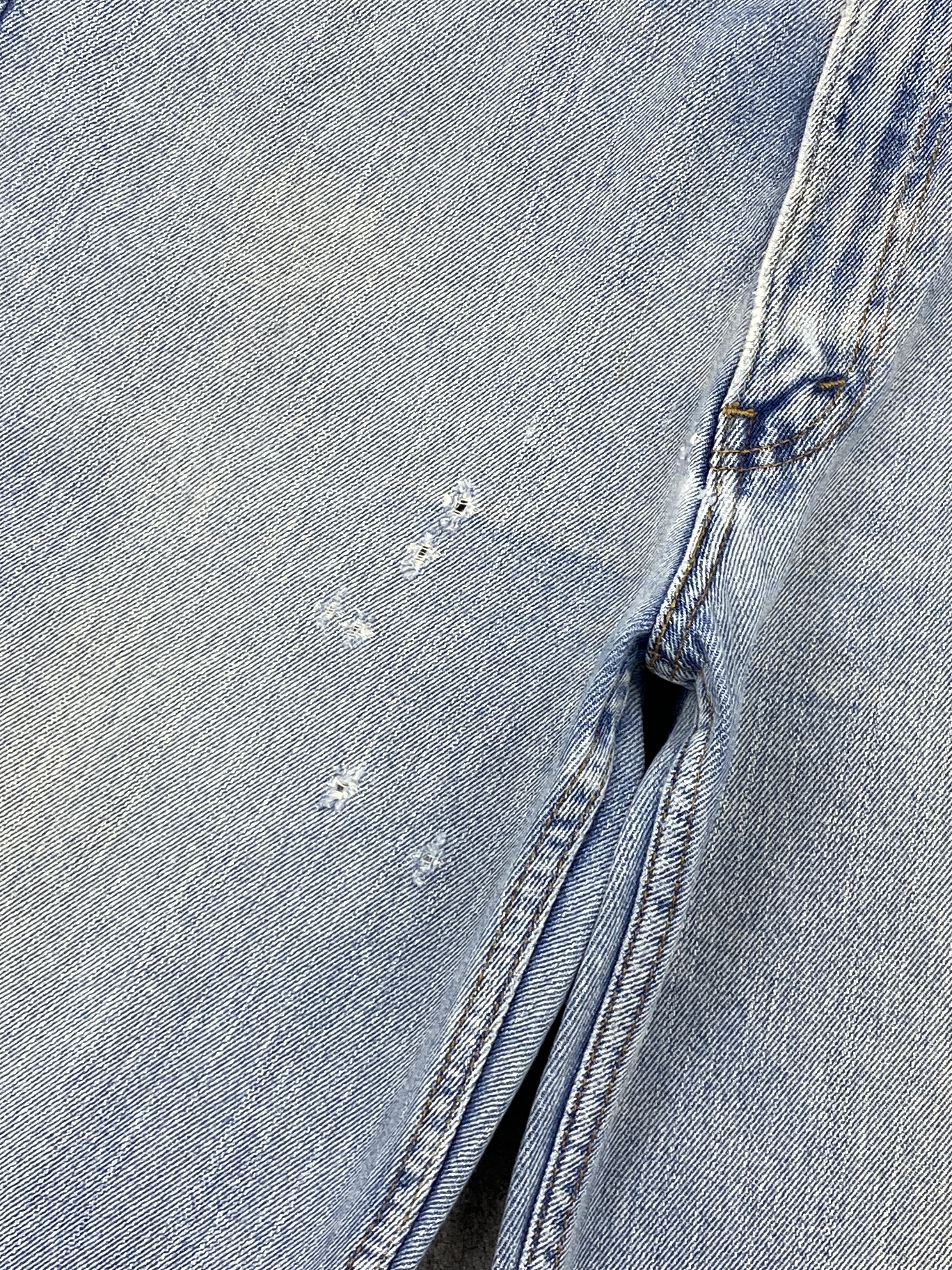 Levi's Light Washed Vintage Levis 550 Jeans DP2338 Size US 35 - 11 Thumbnail