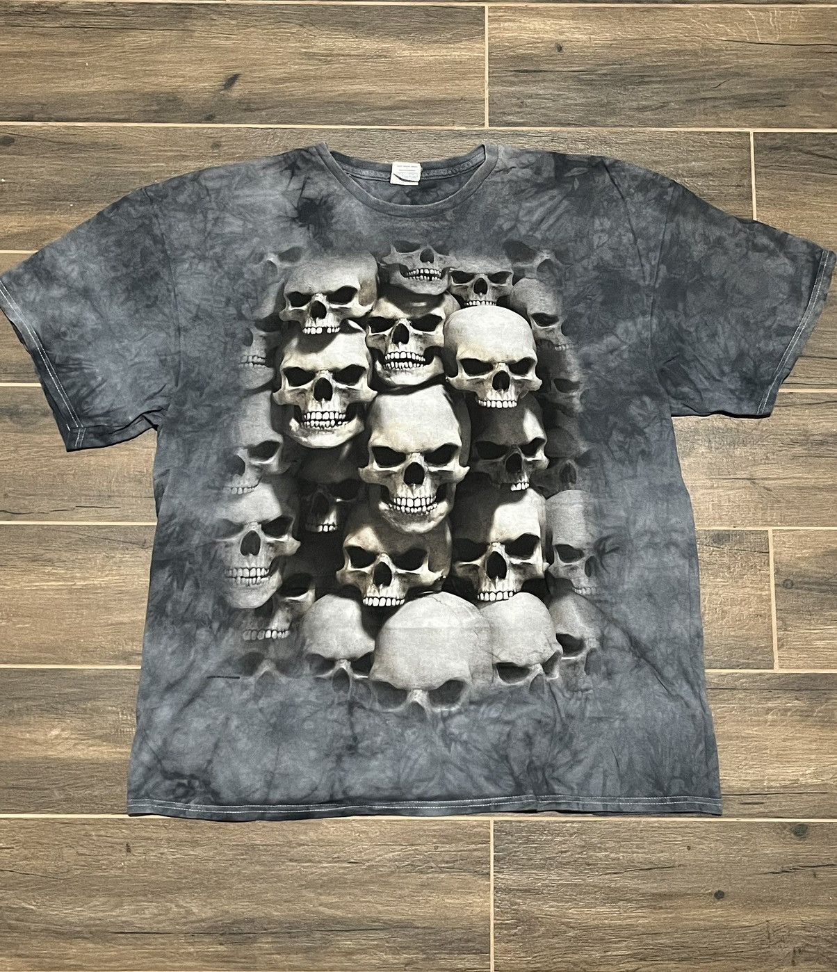 Anvil × Vintage Anvil “Skulls Pile ” T-shirt Size XL Size US XL / EU 56 / 4 - 1 Thumbnail