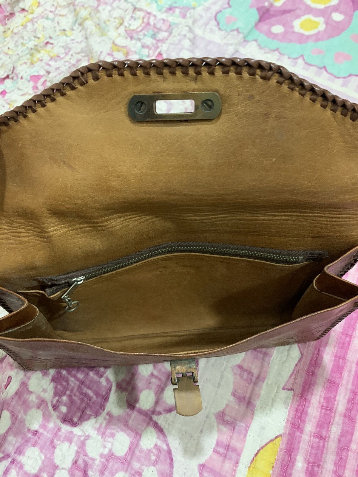Other Vintage Hand Crafted leather bag Size ONE SIZE - 7 Thumbnail