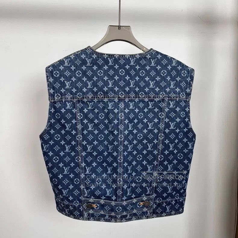Louis Vuitton Louis Vuitton Blue Monogram Sleeveless Vest. Size US M / EU 48-50 / 2 - 2 Thumbnail