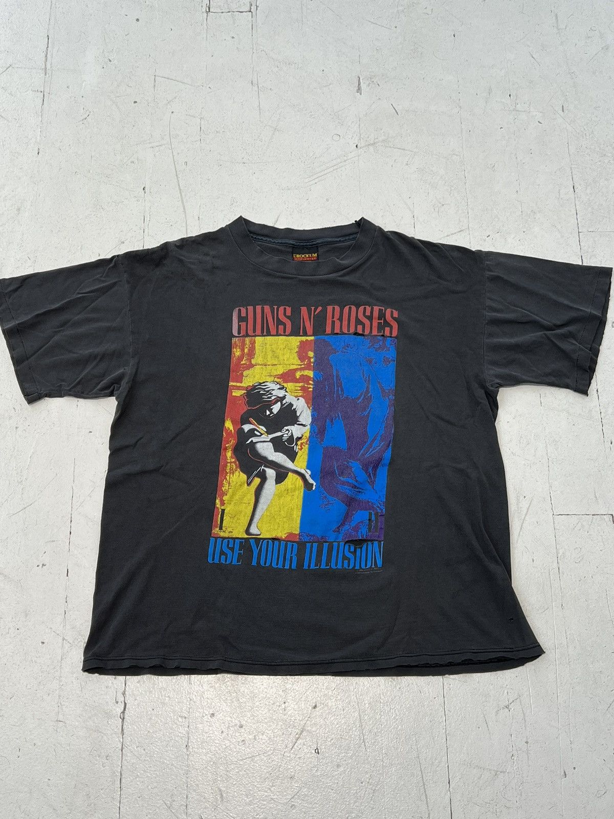 Vintage 1990’s Guns N’ Roses Tour Tee Size US XL / EU 56 / 4 - 1 Thumbnail