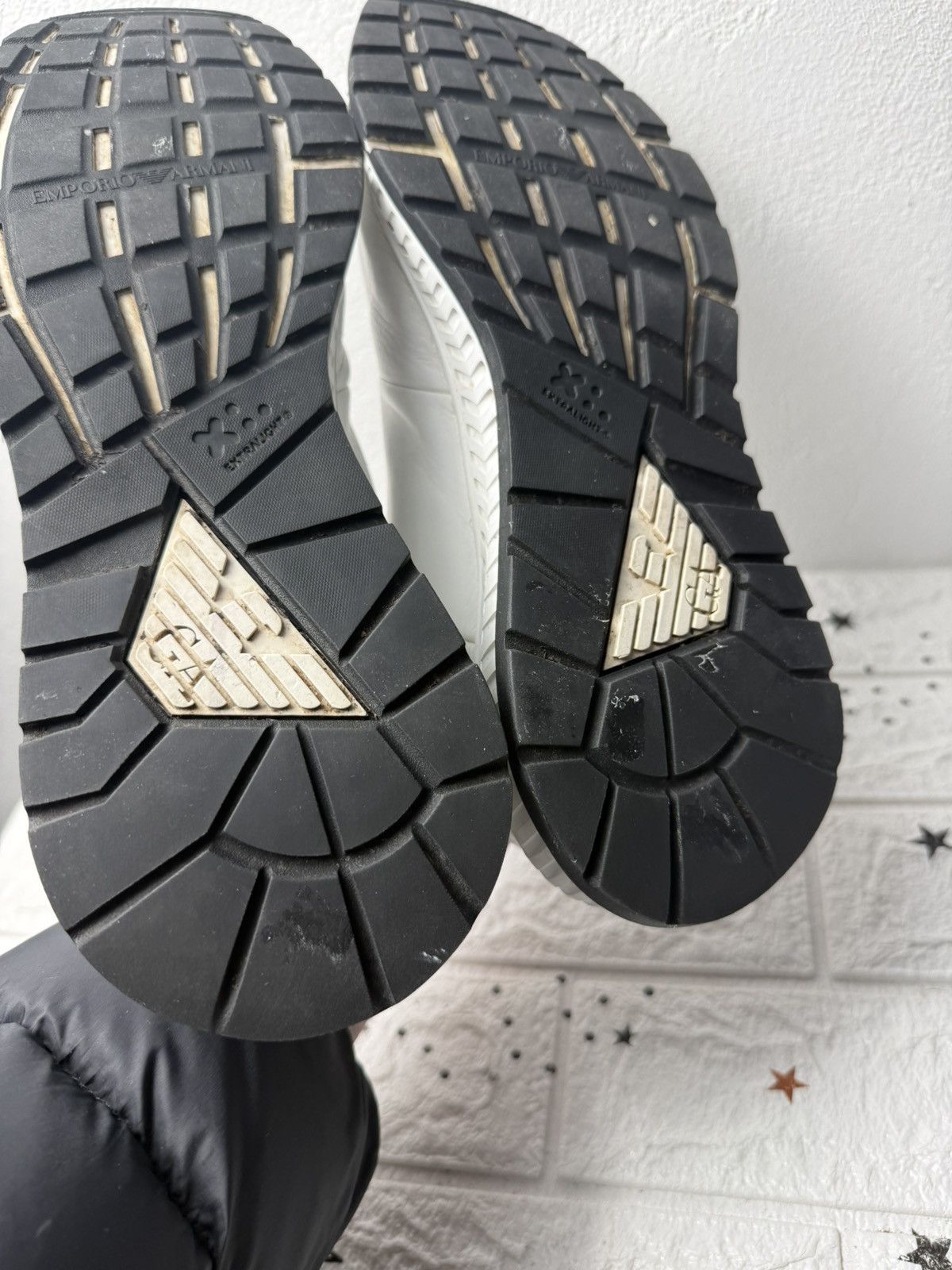 Emporio Armani Emporio Armani Men US9 UK8 EUR42 Sneakers White Leather Size US 9 / EU 42 - 12 Thumbnail