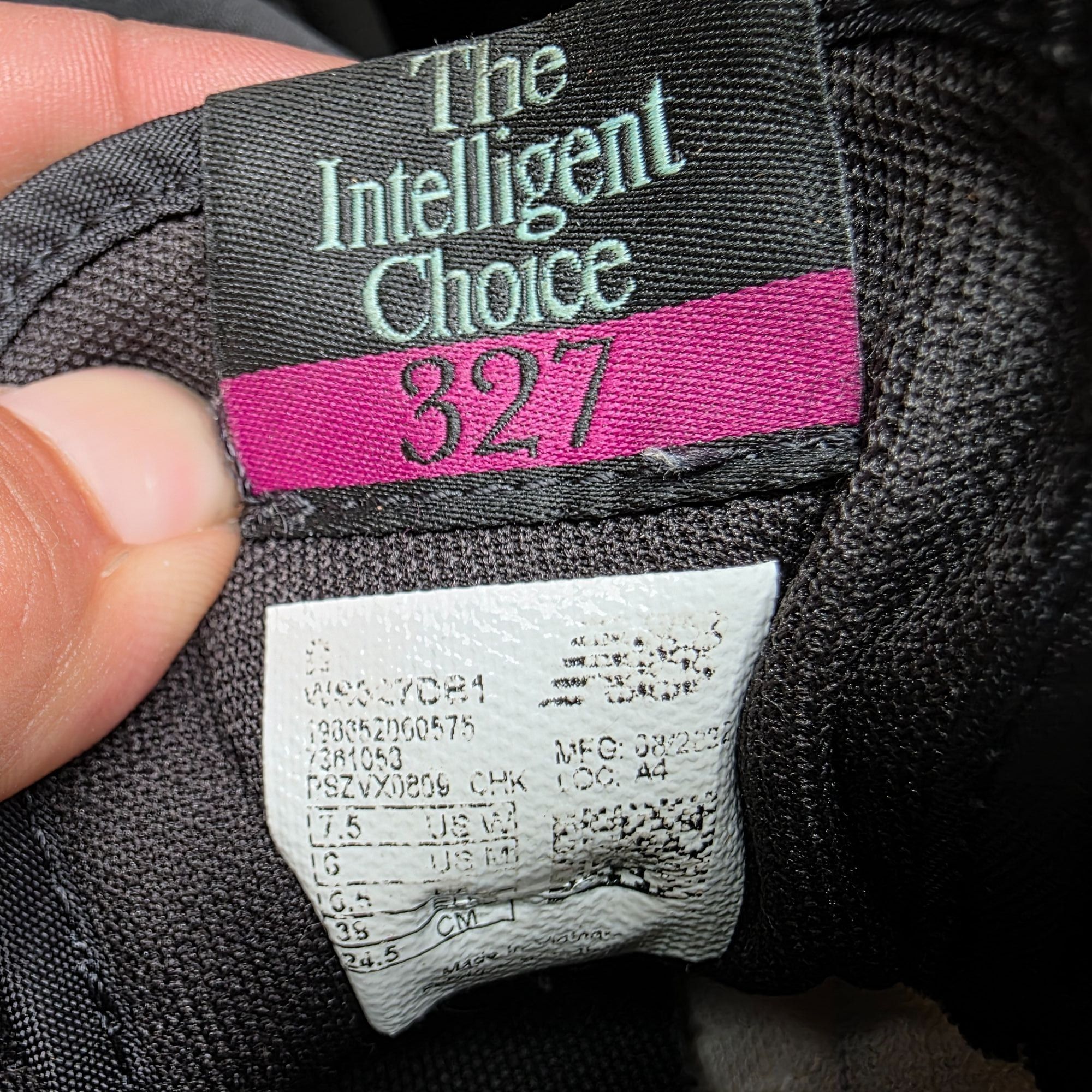 New Balance New Balance 327 Women Size 7.5 Black Orchid Pink Sneakers Re Size US 7.5 / IT 37.5 - 6 Thumbnail
